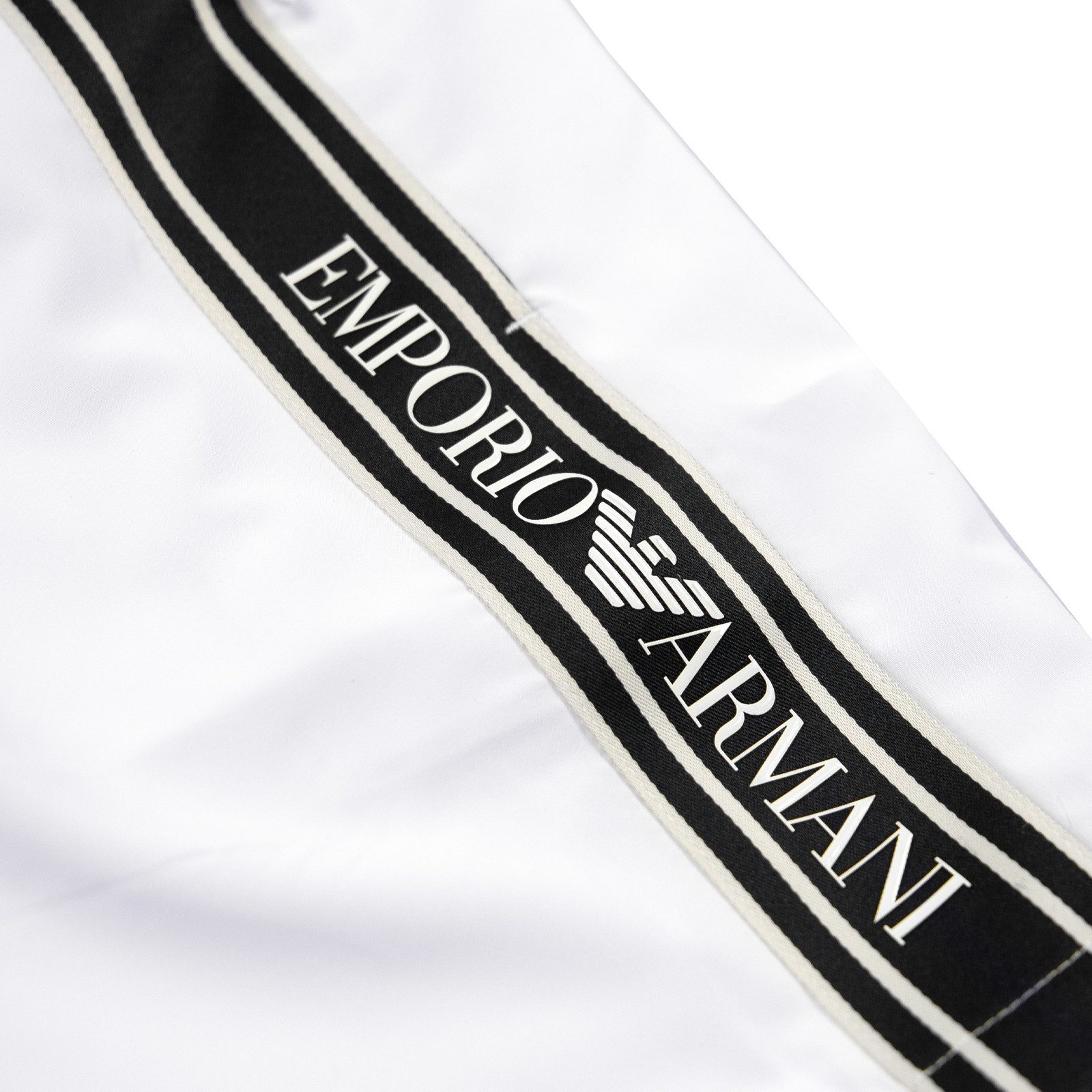 Emporio Armani Badeshorts Boxer Beachwear mit Reißverschlusstaschen