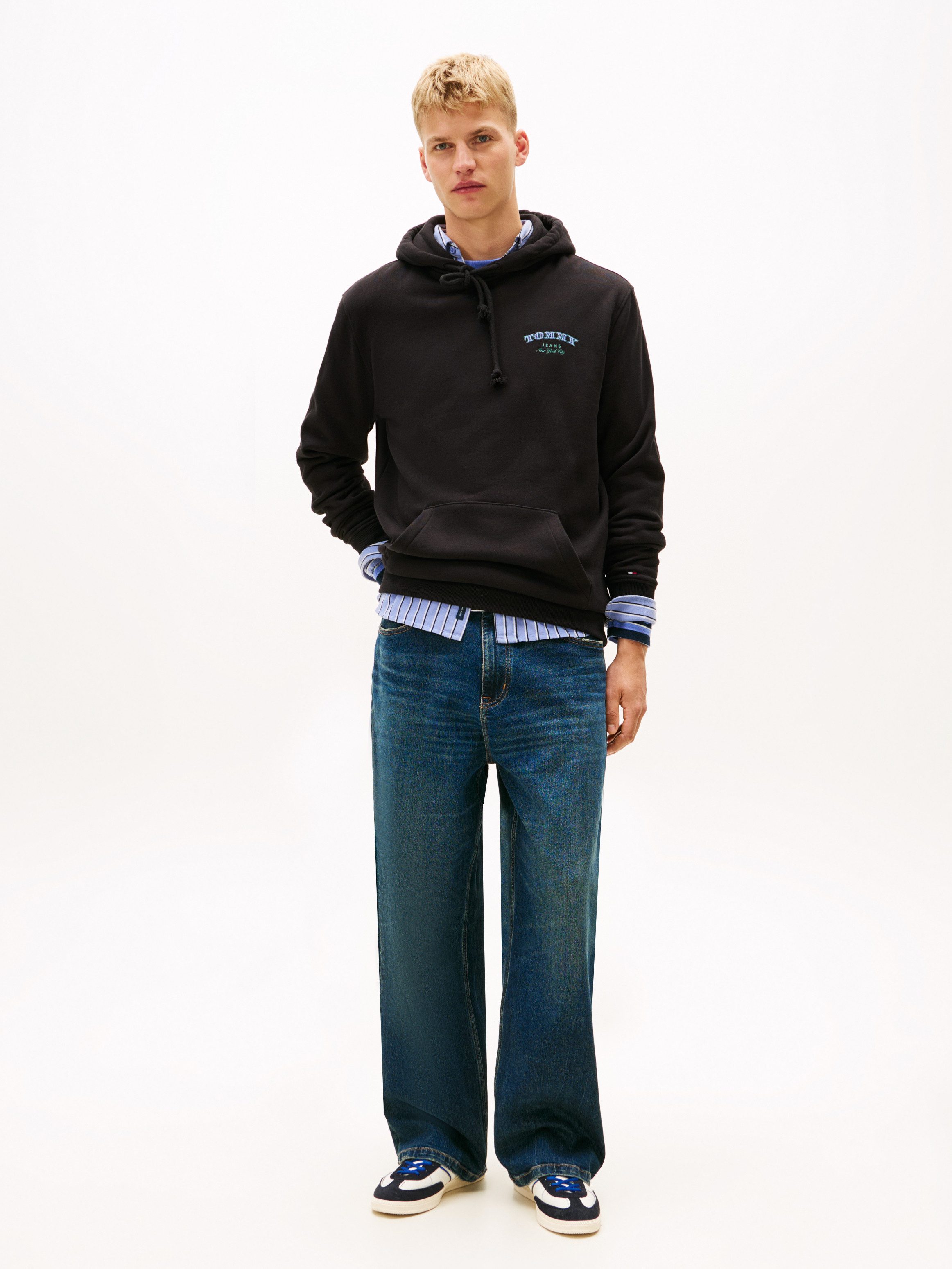Tommy Jeans Hoodie TJM DOLLAR STACK mehrfarbiger Rückenprint, regular fit – Bild 3 von 5
