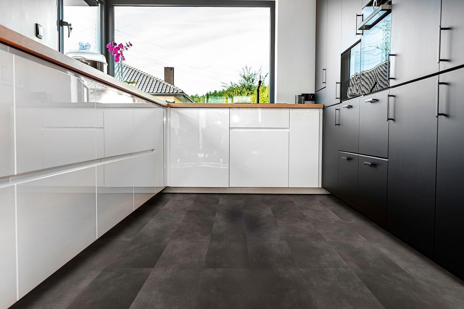 misento Vinylboden selbstklebend in Beton- und Marmoroptik, 24 PVC Fliesen je ca. 60,96 x 30,48 cm, PVC Bodenbelag 4,46 m², für Fußbodenheizung, Badezimmer, Wohnräume