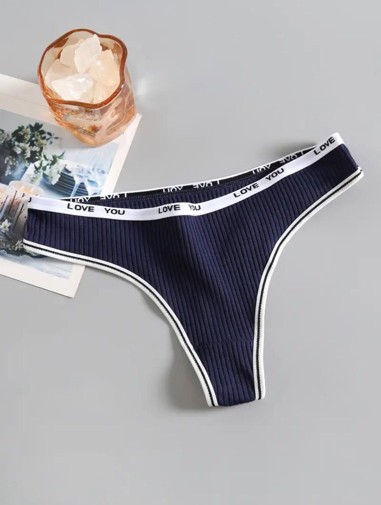denu-shop Tanga Sport-Tangas ohne Nähte Damenunterwäsche Lingerie Unterhose (Set, 6-St., 6er-Pack) mit Schriftzug auf dem Bund
