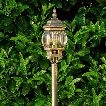 hofstein Außen-Stehlampe »Meyen« Außenleuchte Wegeleuchte in antikem Look, ohne Leuchtmittel, Aluguss in Braun/Gold mit Kunststoff-Scheiben, E27, IP44