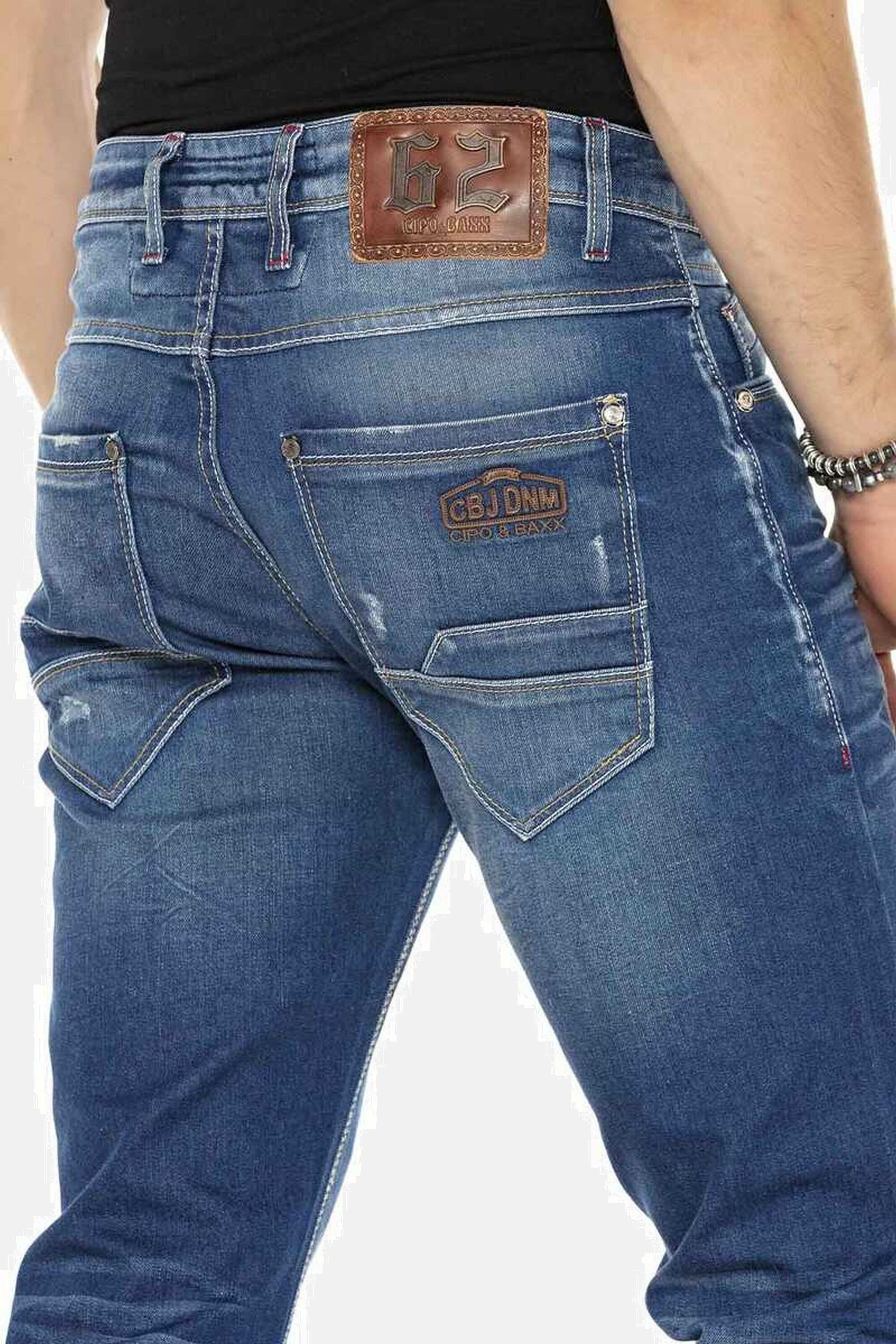 Cipo & Baxx 5-Pocket-Jeans Jeans im 5-Pocekt-Stil, CD-386