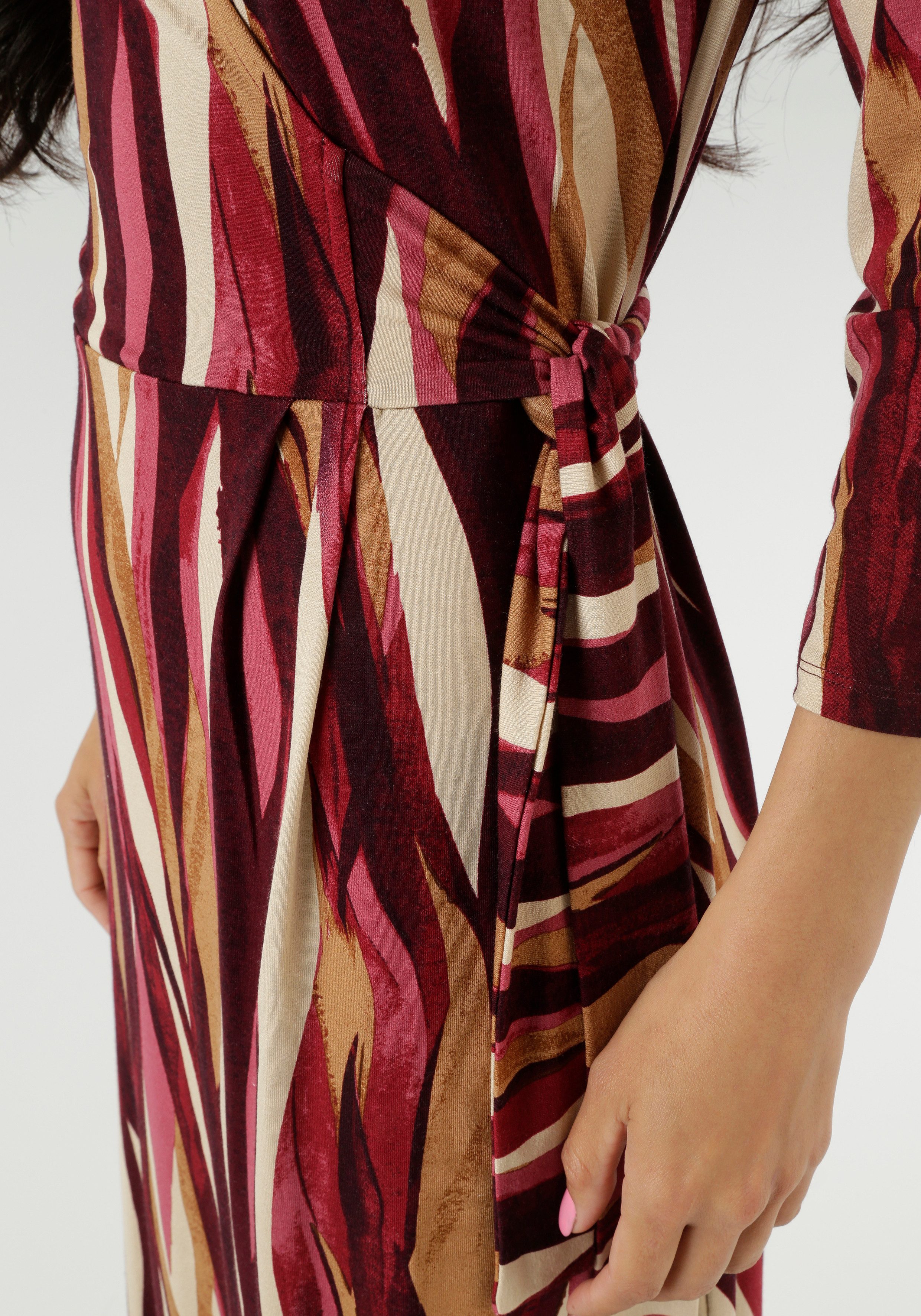 Aniston SELECTED Jerseykleid in femininer Wickel-Optik