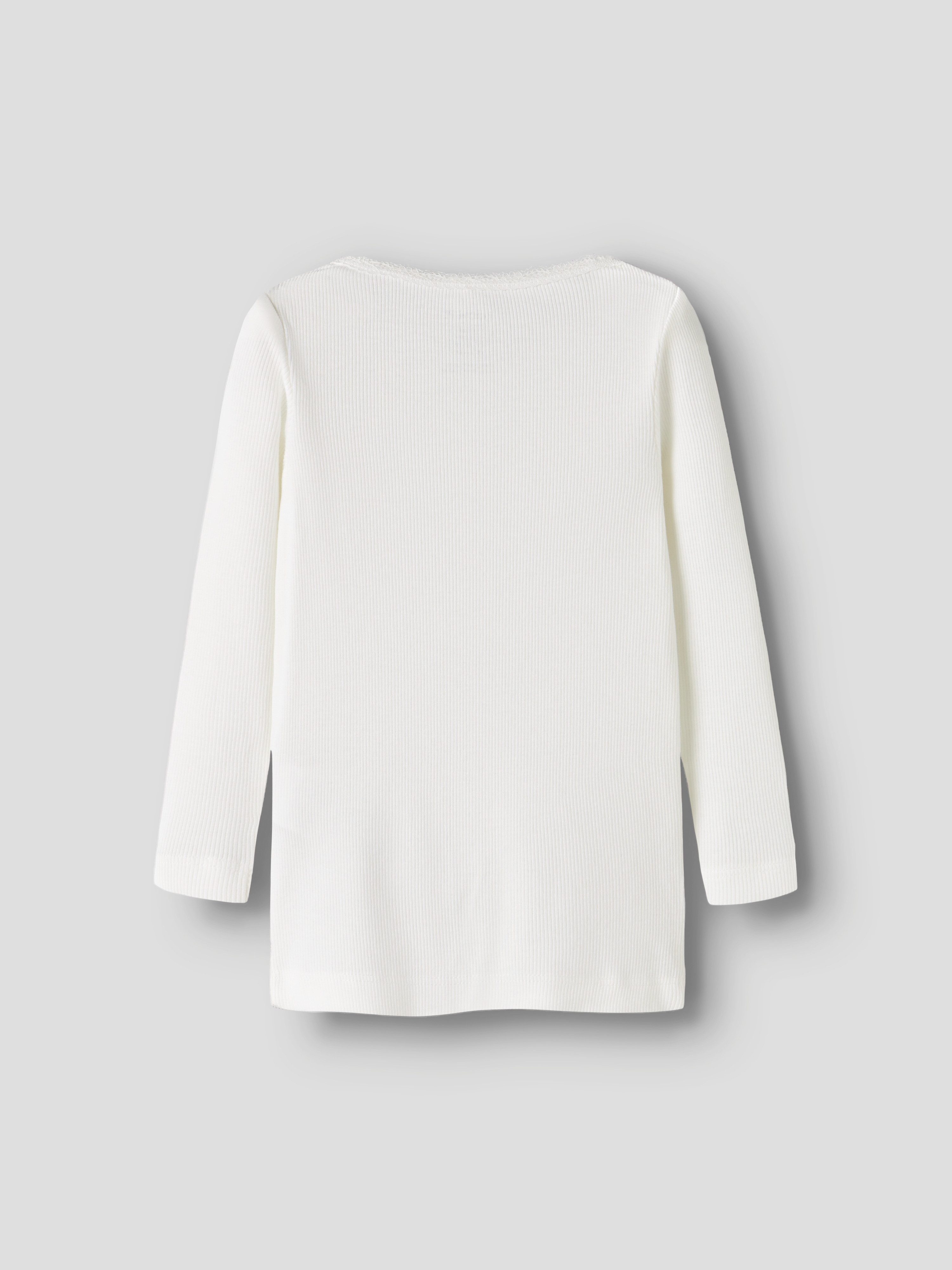 Name It Langarmshirt NMFKAB LS TOP NOOS in Feinripp und mit süßer Spitzenkante am Ausschnitt – Bild 4 von 5