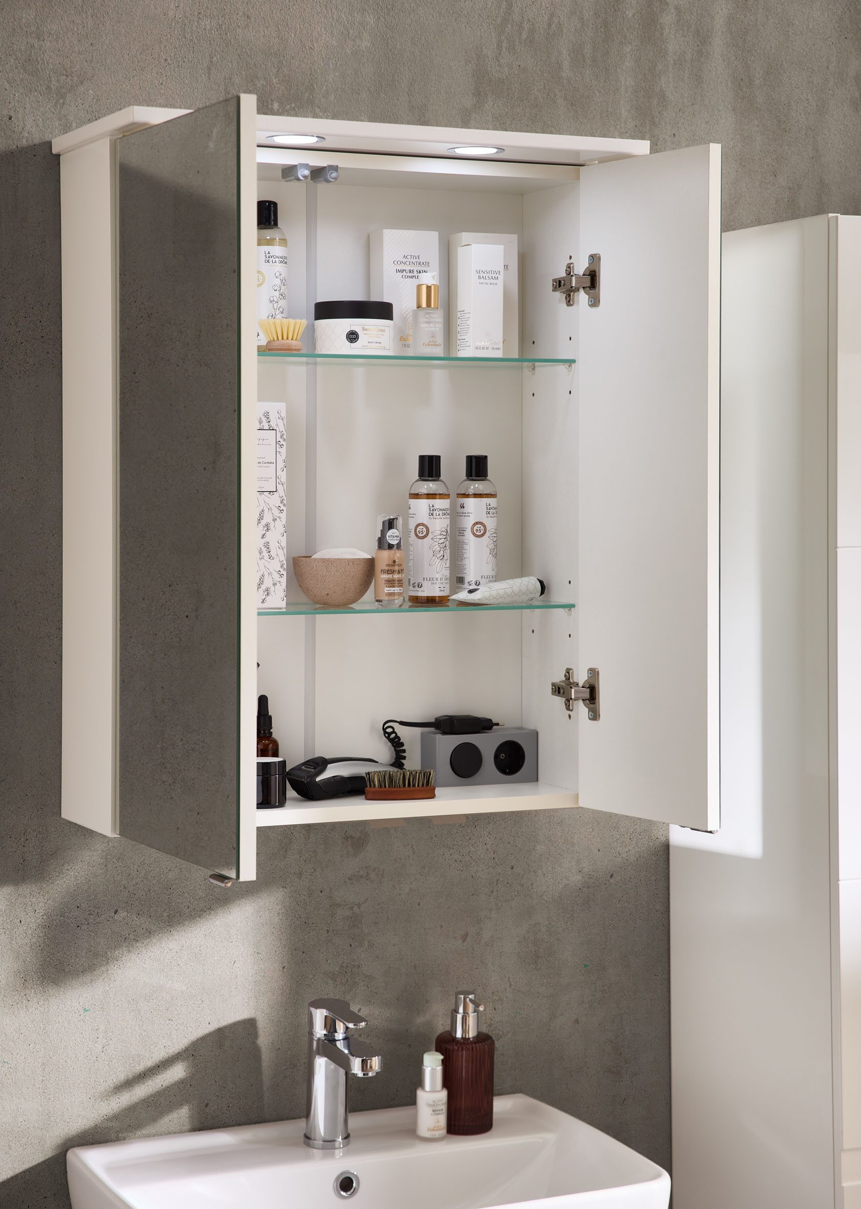 Saphir Spiegelschrank mit 2 LED-Leuchten