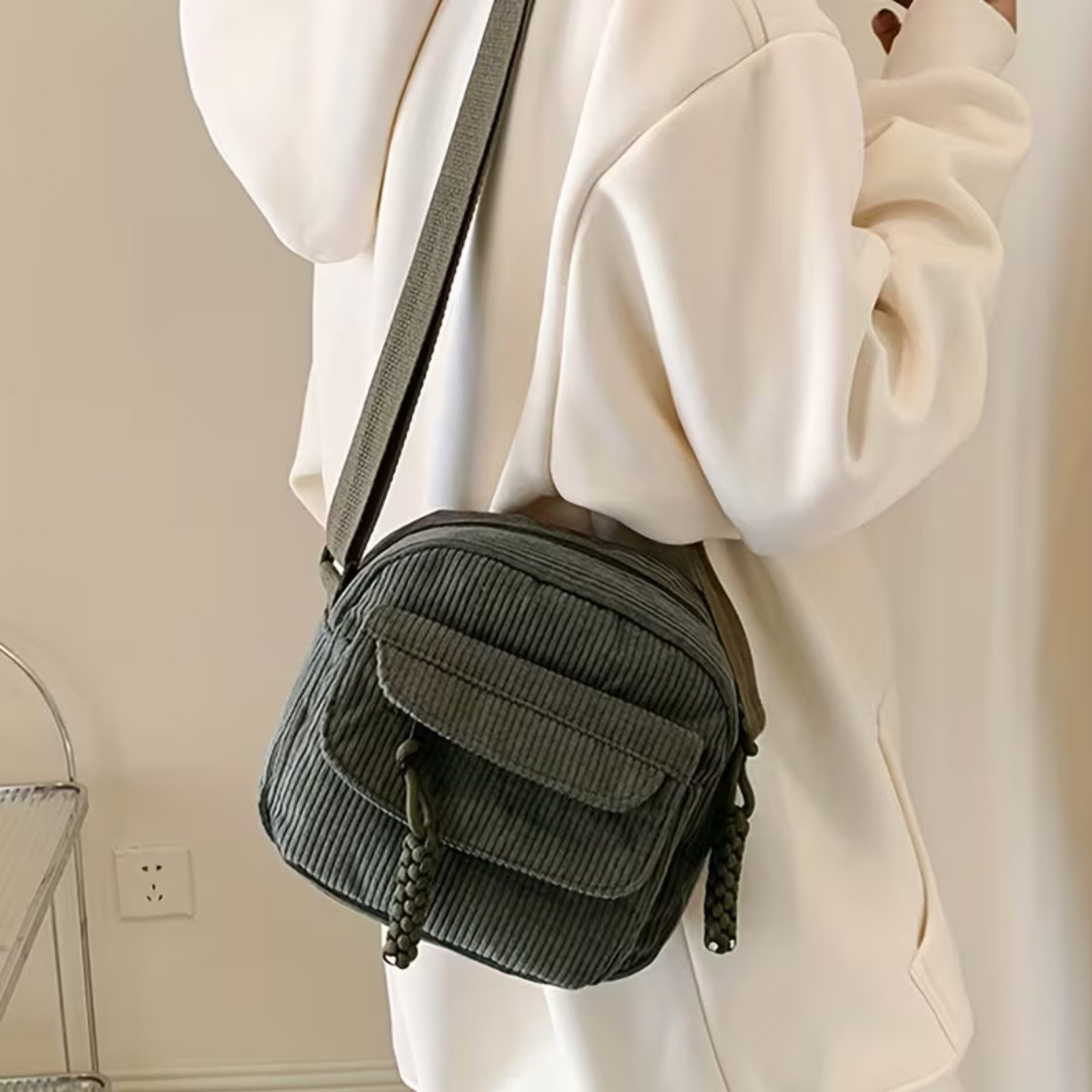 XCOAST Umhängetasche Cord Tasche Grün – Schultertasche Unisex mit Reißverschluss (Cord Tasche Grün Unisex mit Reißverschluss), Tasche Grün Alltag, Tasche für Uni Grün, leichte Schultertasche Grün