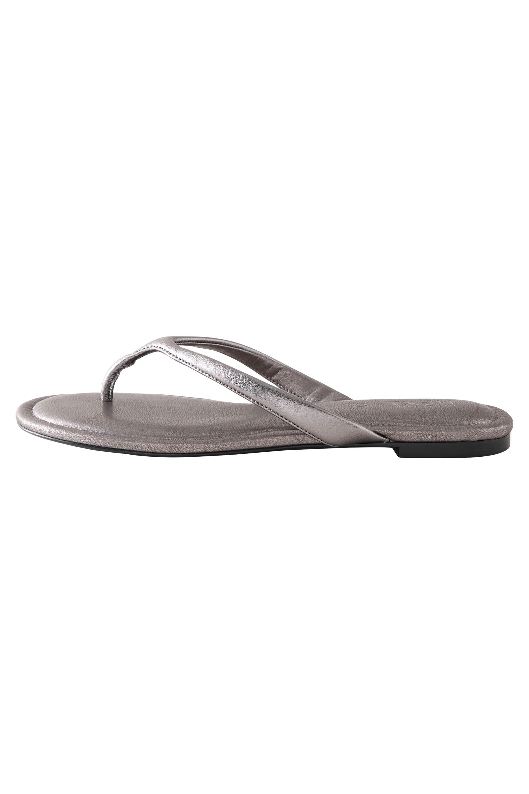 Next Forever Comfort® Zehentrenner aus Leder Sandale