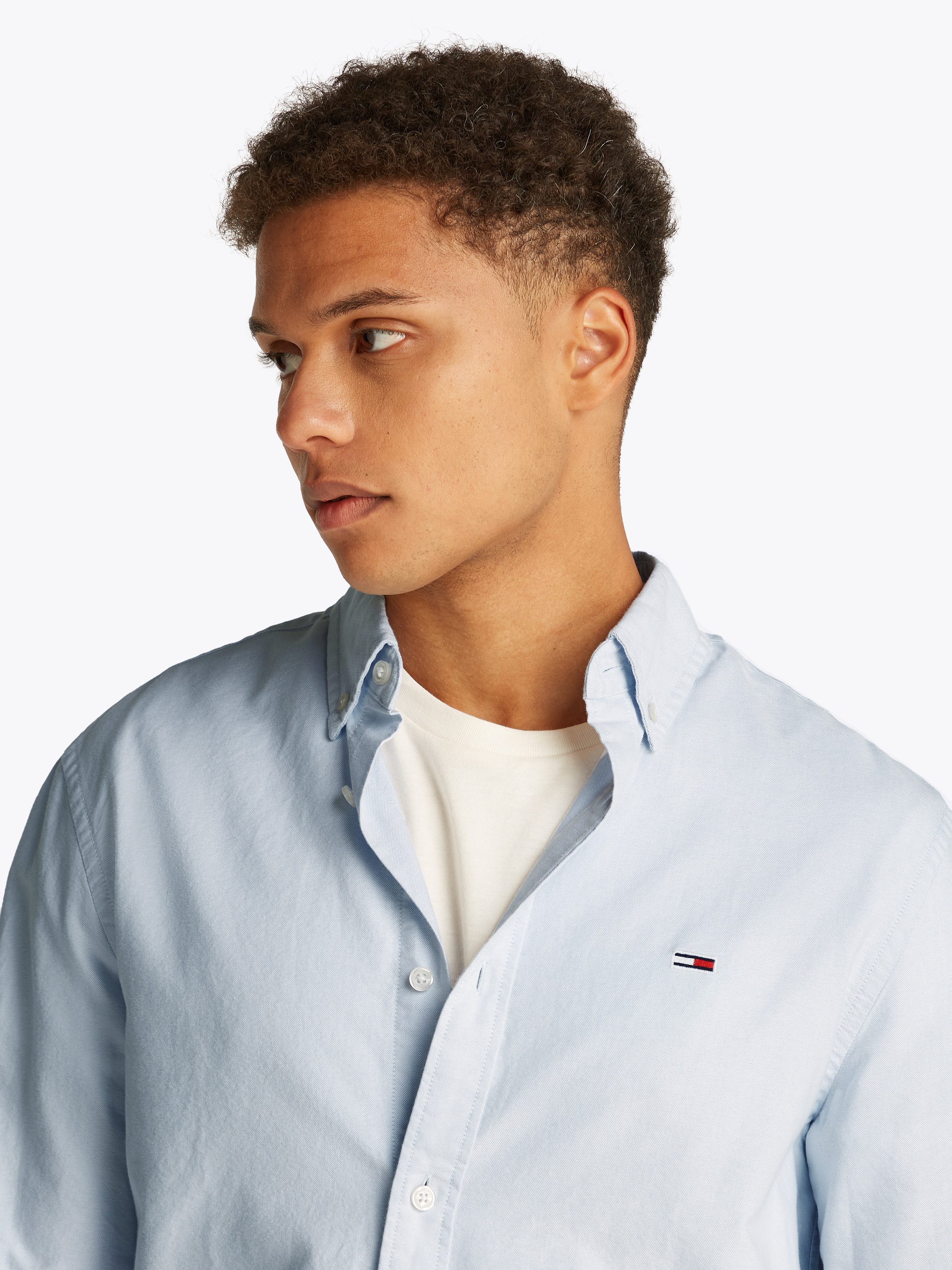 Tommy Jeans Langarmhemd TJM REGULAR OXFORD mit Rundhalsausschnitt, Button-down-Kragen