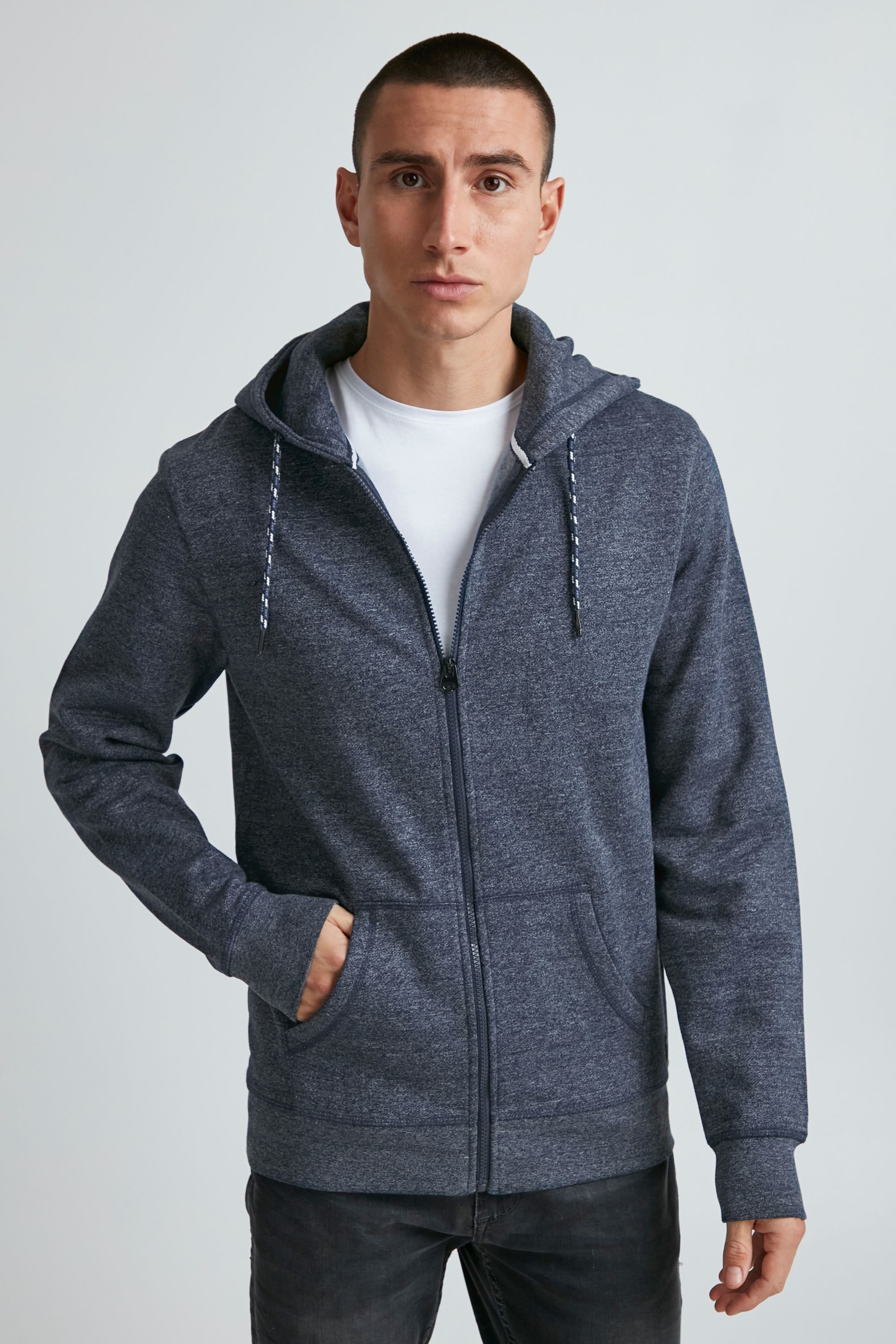 Kapuzensweatjacke PROlias