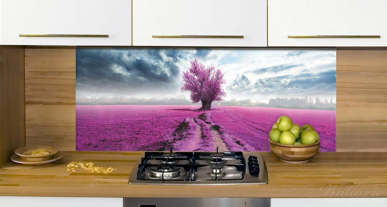Wallario Küchenrückwand Surreales Blumenfeld lila auf (1-tlg) Blumen Feld, dem