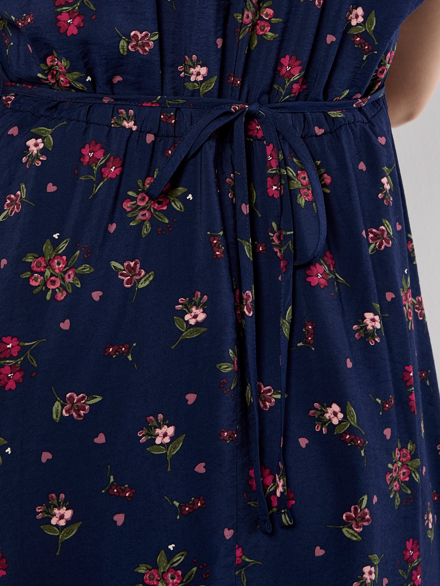 Apricot Midikleid Blumenkleid mit romantischem Spitzenbesatz – Bild 3 von 5