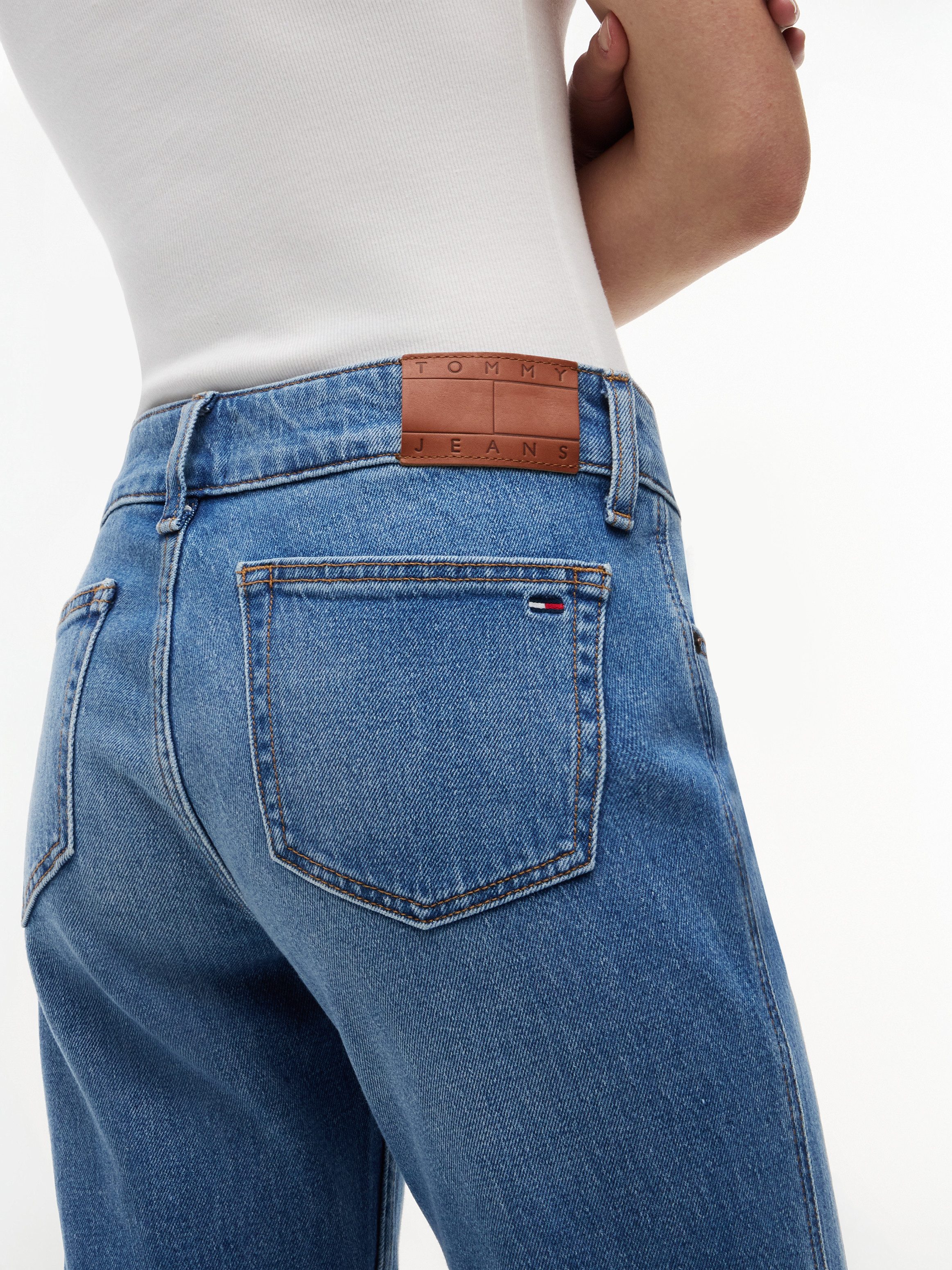 Tommy Jeans Bootcut-Jeans SIA LOW BOOTCUT BJ0133 Baumwollmischung, low waist