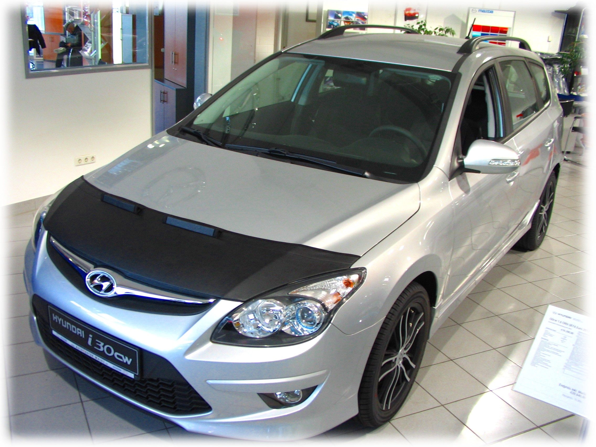 auto-bra Autoplane Steinschlagschutz kompatibel mit Hyundai i30 07-11 Haubenbra Bra