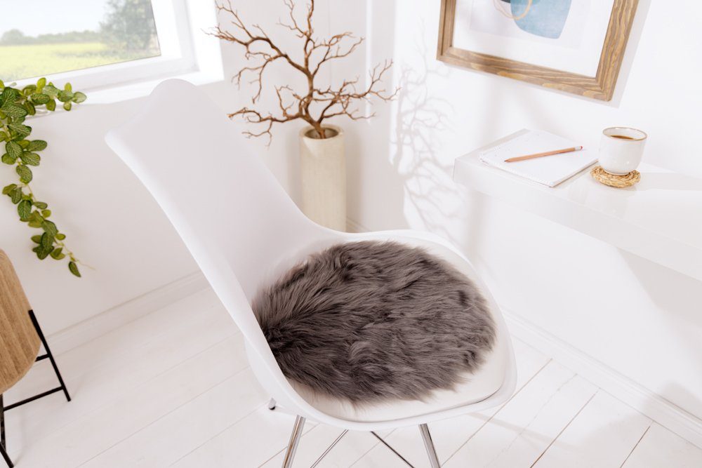 Stühle DOLLY grau FARBWAHL, für · cm rund · 34 · rund, Fellteppich riess-ambiente, Wohnzimmer · Faux-Fur Landhausstil
