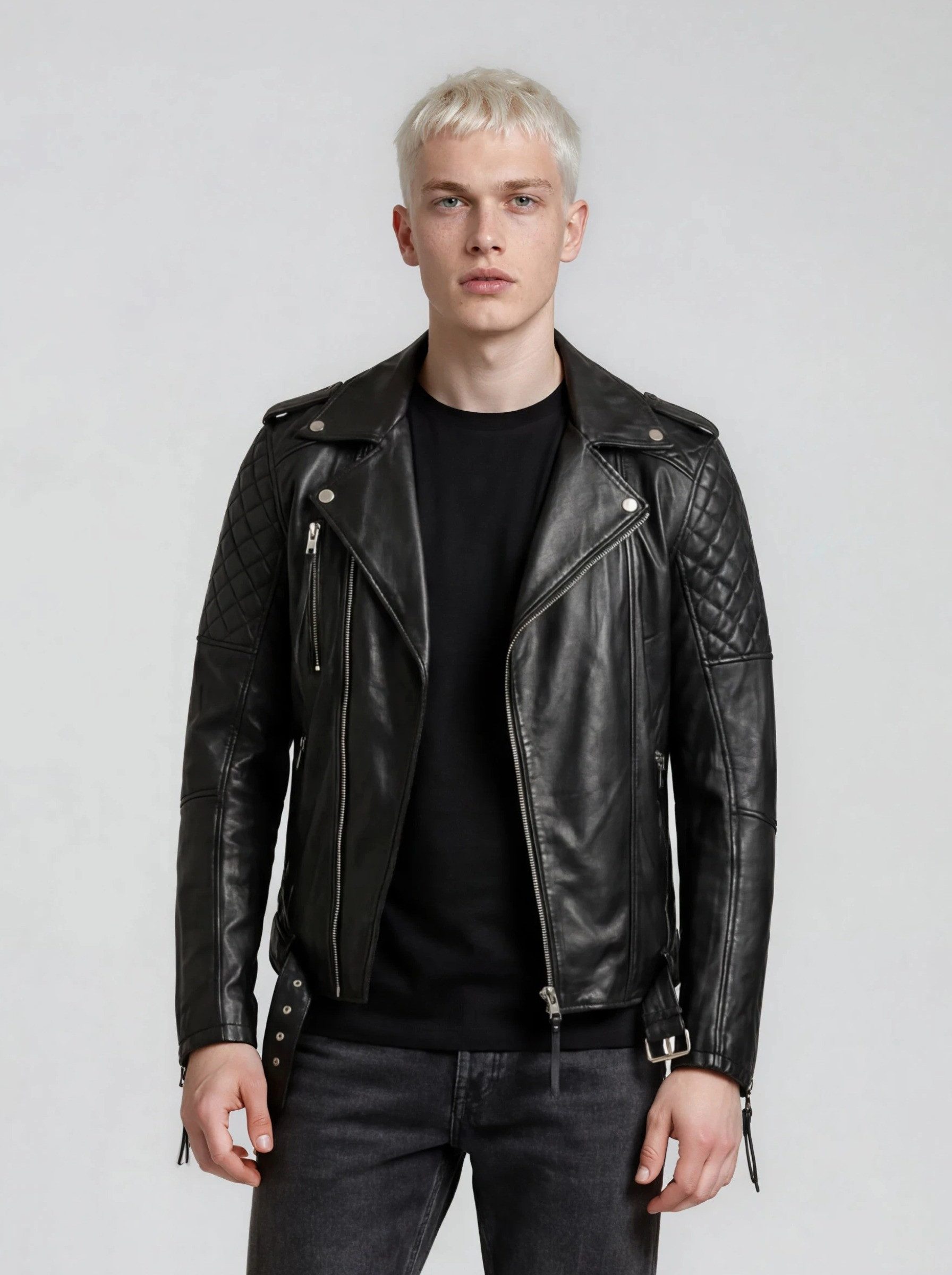 trueprodigy Lederjacke Simba Abgesteppte Details an der Schulter und Logo Applikation