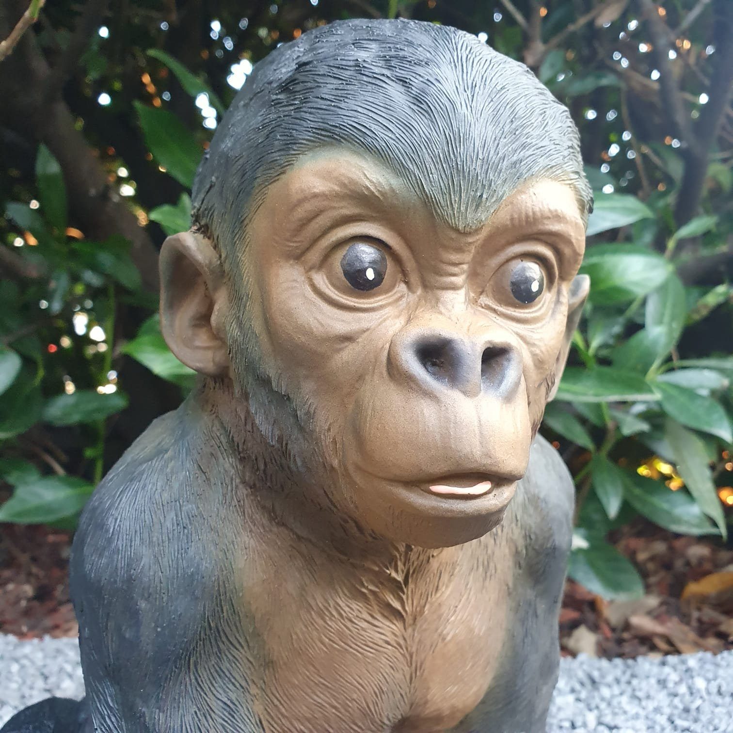 strengt Zunge Gartenfigur Figur Aspinaworld Gorilla cm 32 und Baby die wetterfest sitzt