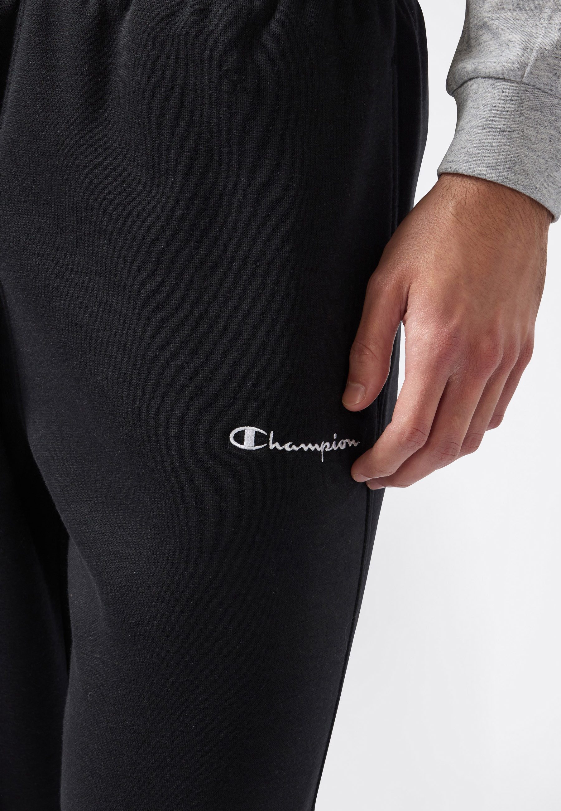 Champion Jogginghose ICONS Fleece Elastic Cuff Pants mit elastischen Bündchen, aus Baumwolle und Polyester