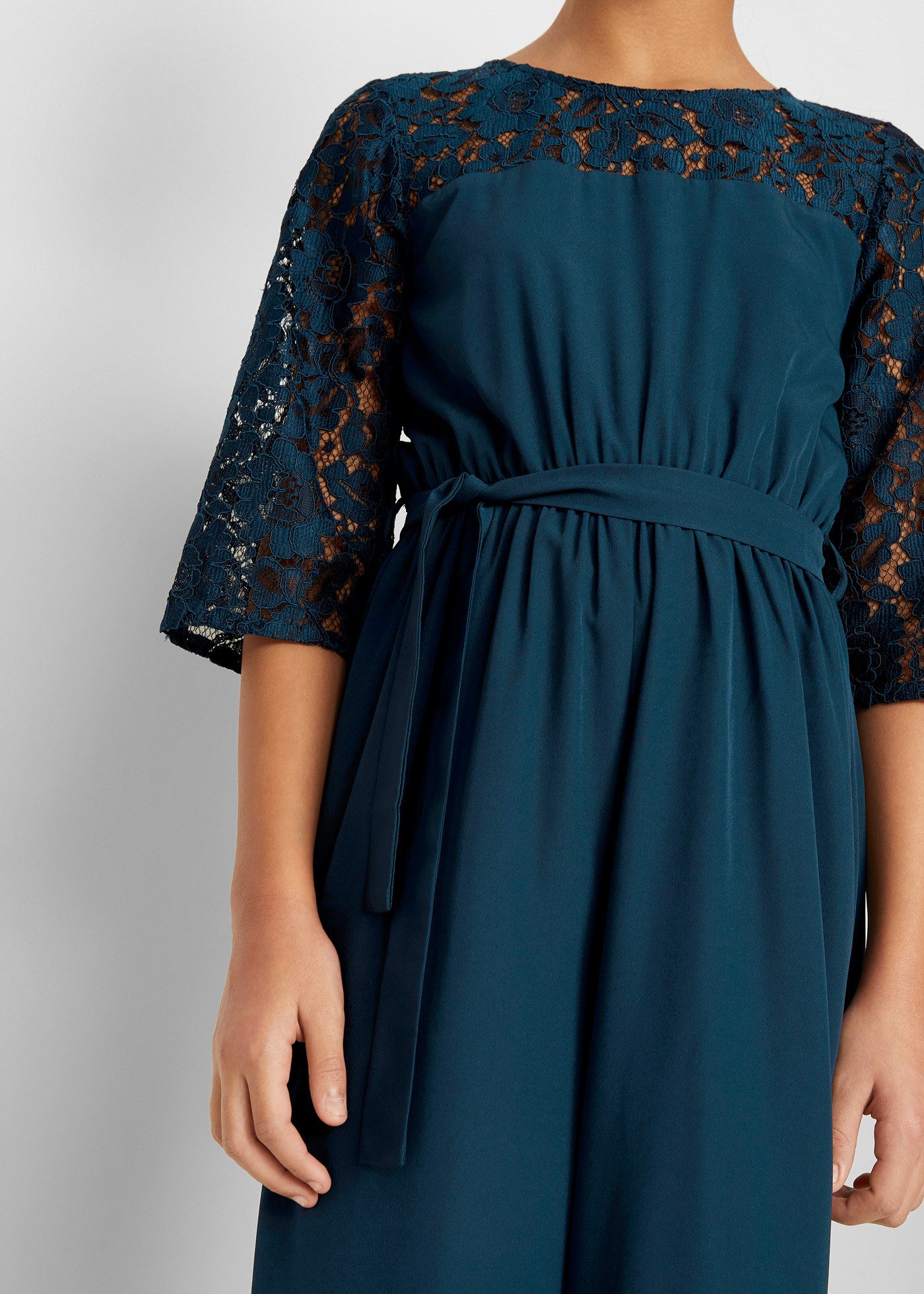 bonprix Jumpsuit für festliche Anlässe, mit Bindegürtel, weite Hose im Culotte-Stil