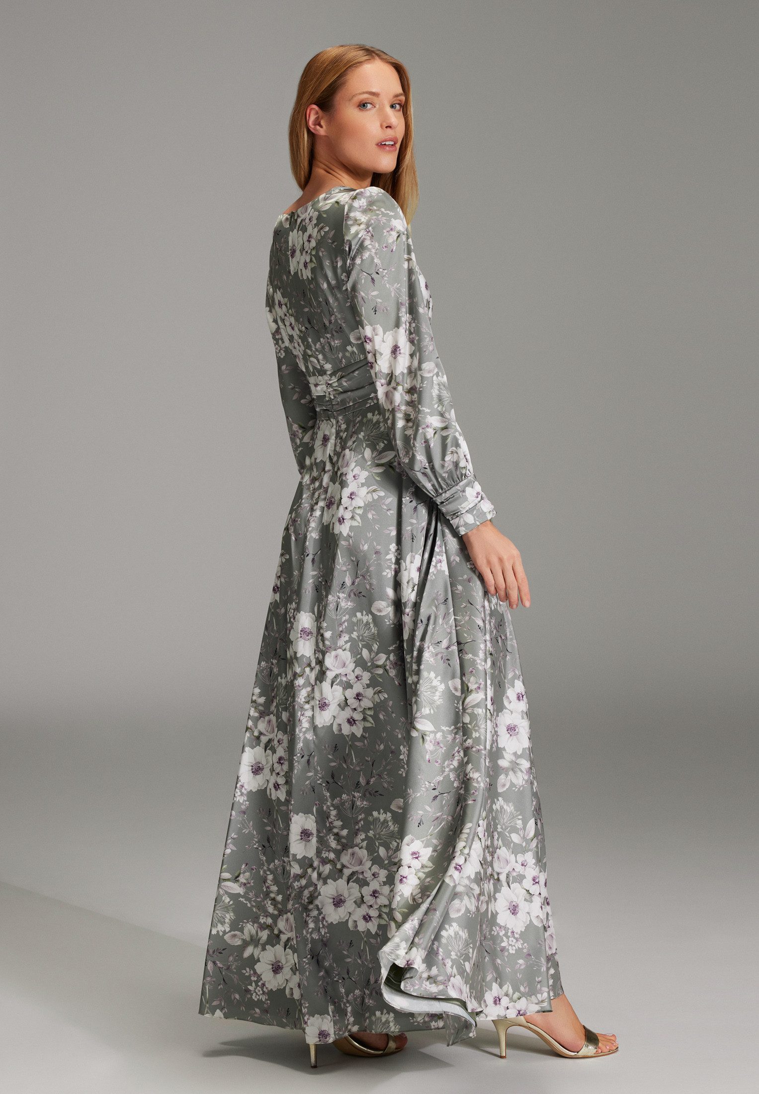 SWING Abendkleid Taillierter Schnitt mit ausgestelltem günstig online kaufen