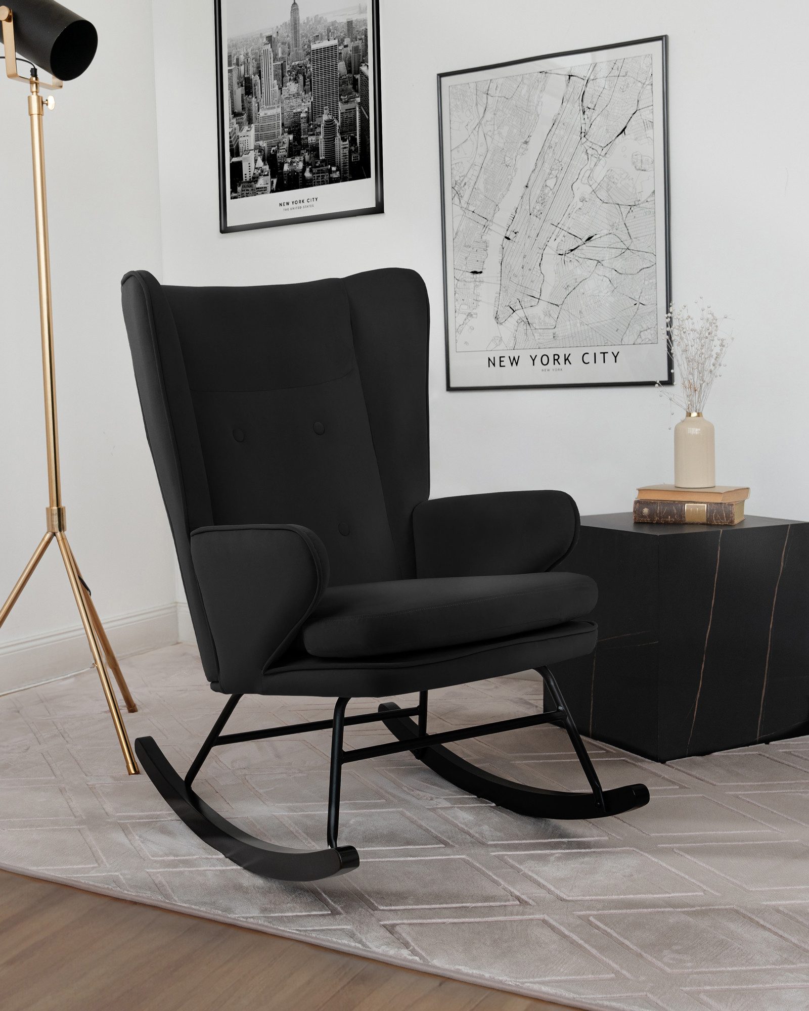 Qiyano Schaukelstuhl Thadia Schwarz Samtstoff mit Metallgestell und Holzkuf günstig online kaufen