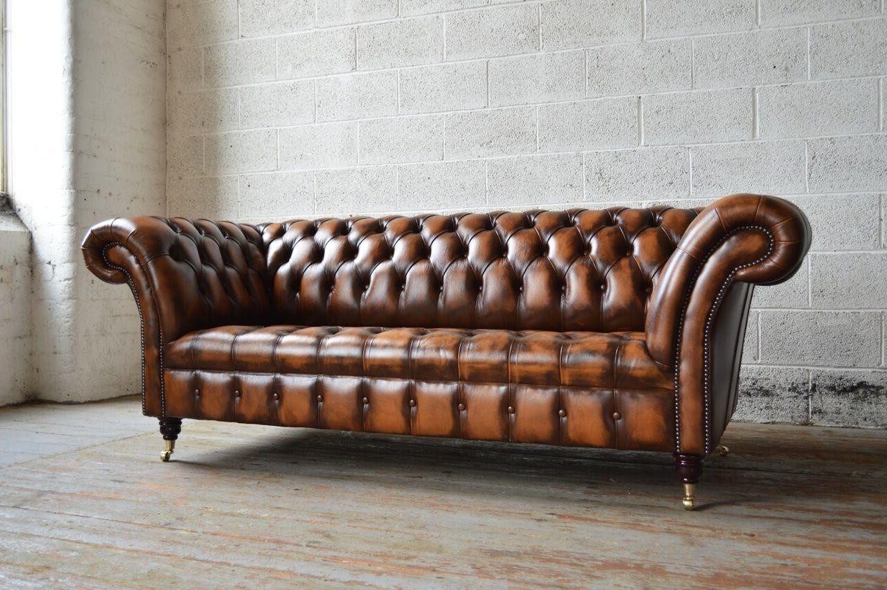 3-Sitzer Neues dreisitziges Ledersofa von einem Luxus-Designer