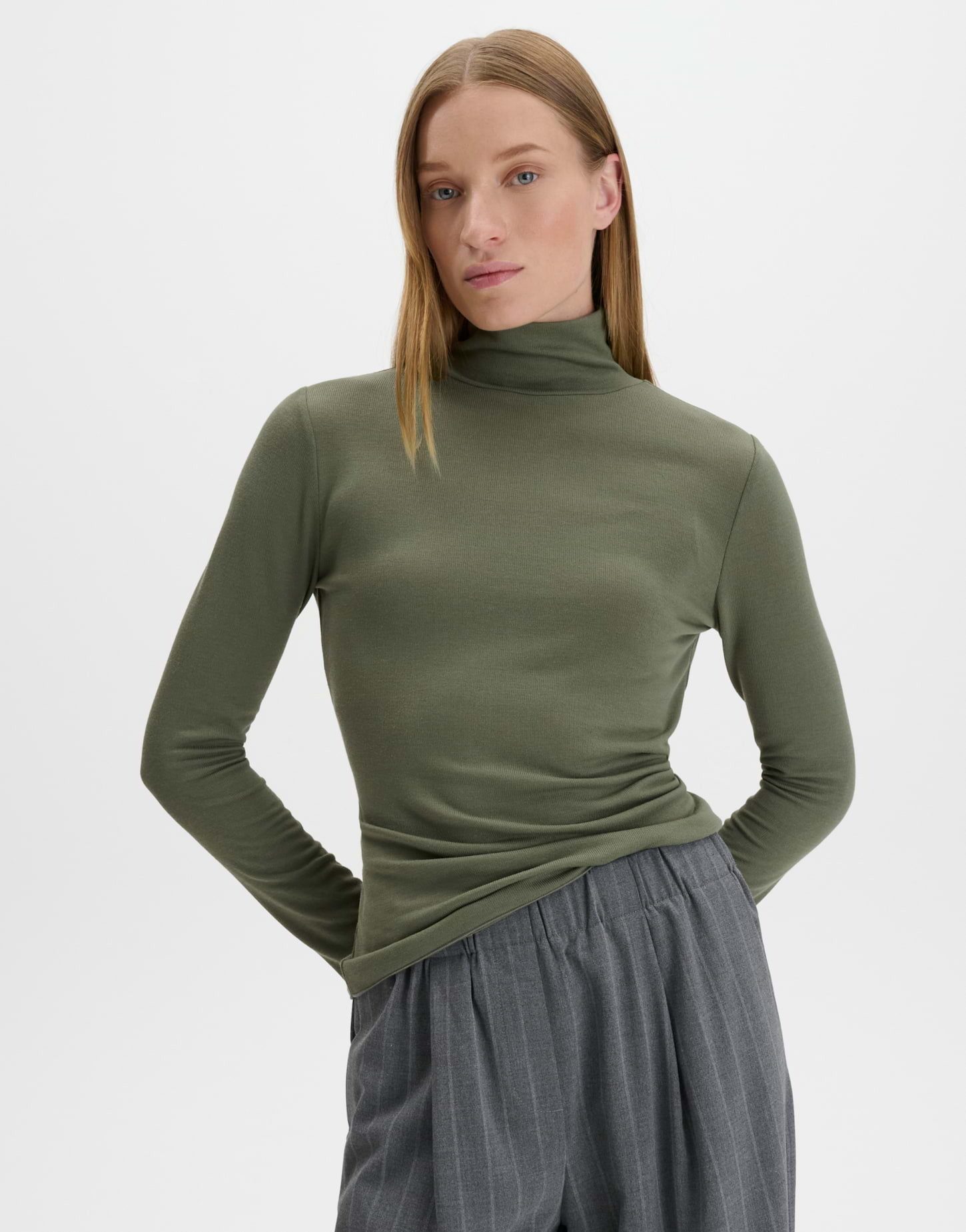 someday Rollkragenshirt Kirosie soft aus fließender Viskose Figurbetonter Schnitt mit feiner Rippstruktur