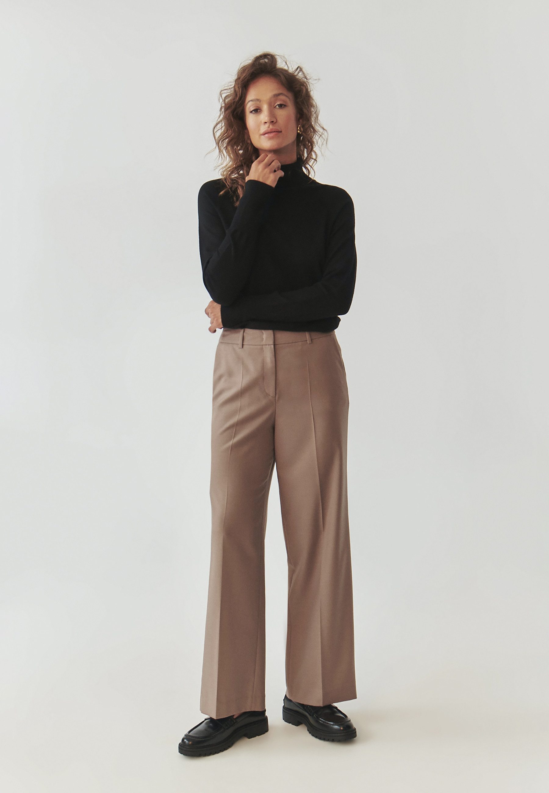 TATUUM Stoffhose Damenhose Mit Weitem Bein Und Knitterfalte - Masda 2