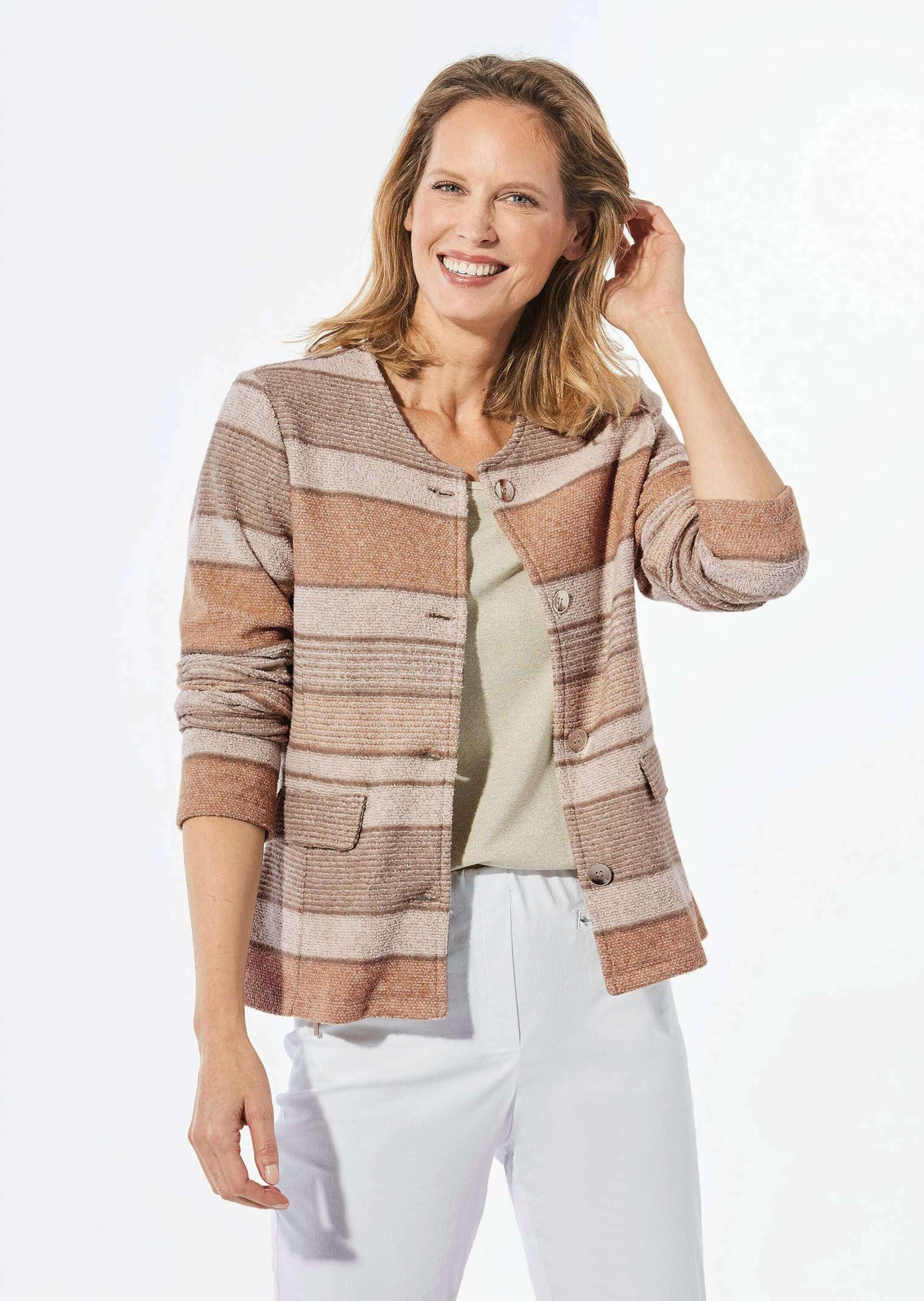 Outdoorjacke Kurzgröße: Jacke in Bouclé-Optik