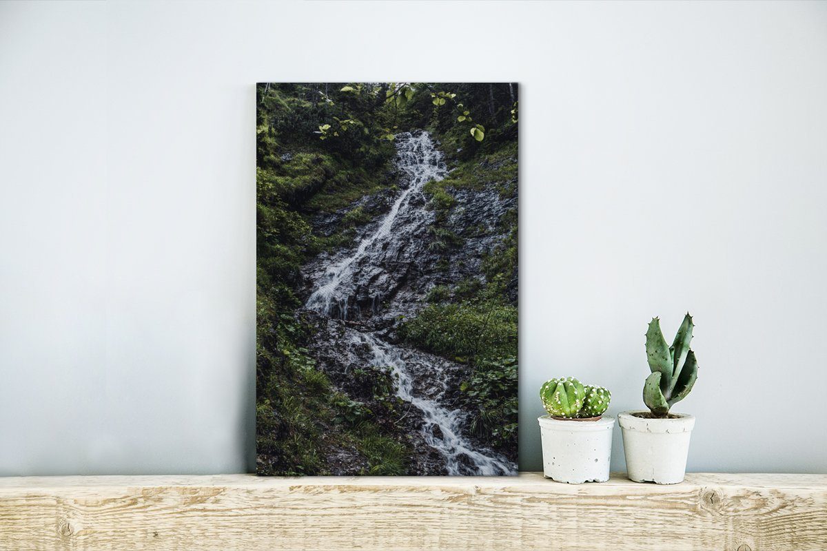 bespannt cm inkl. OneMillionCanvasses® Gemälde, im Tatra-Gebirge Zackenaufhänger, Wasserfall fertig Polen, des Leinwandbild 20x30 in Tatra-Nationalparks (1 St), Leinwandbild