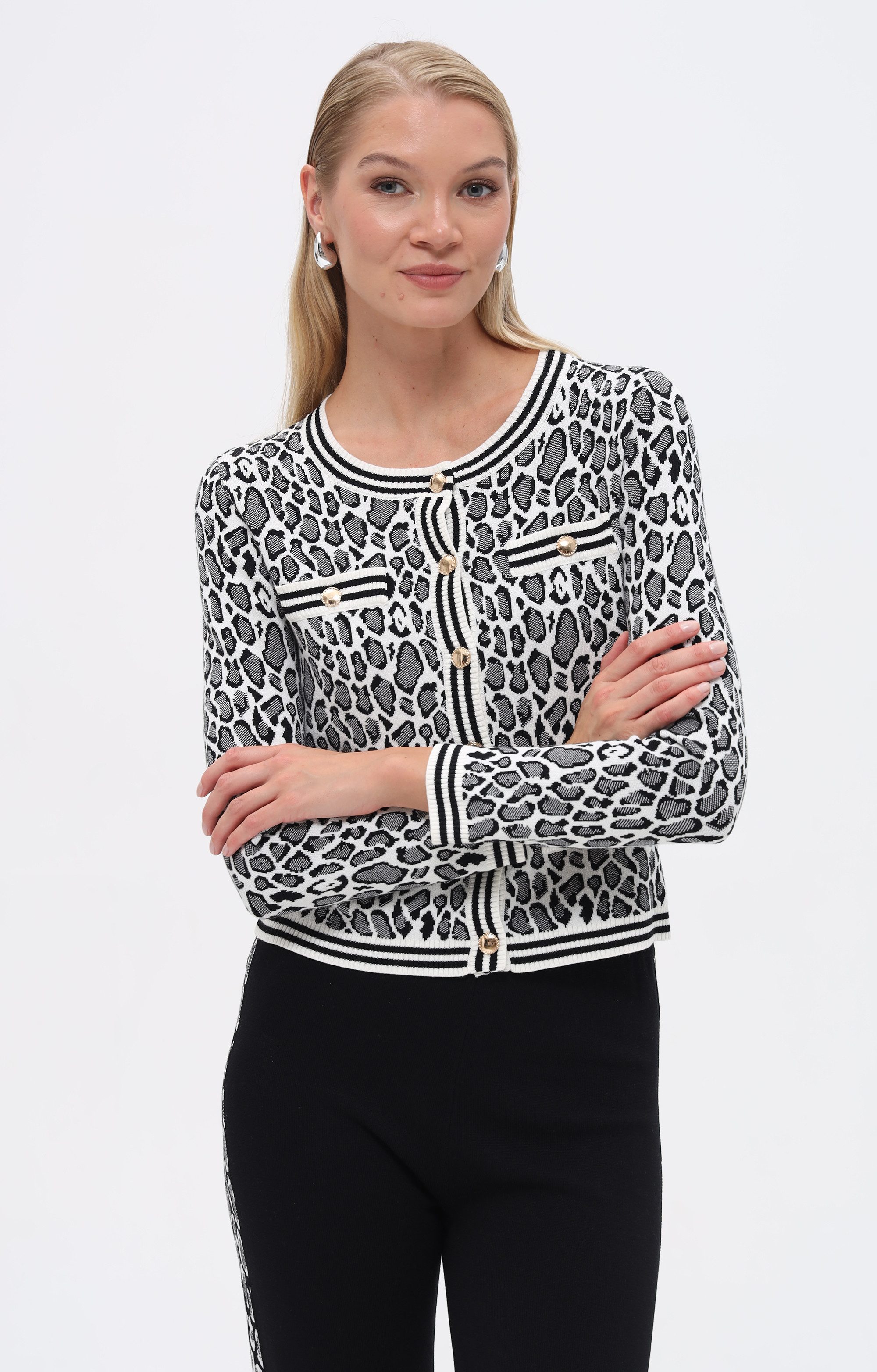 Passioni Strickjacke mit Leopardenmuster und Fronttaschen günstig online kaufen