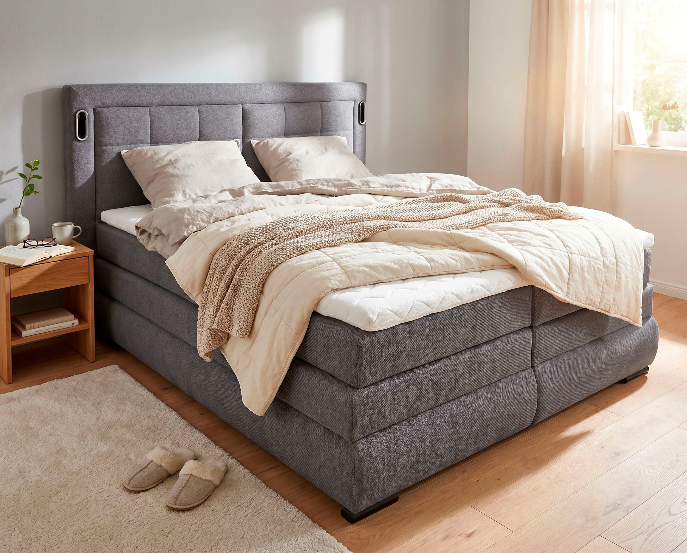 OTTO home Boxspringbett MIVVA mit Bettkasten, mit Taschenfederkernmatratze H3, H3/H4 mix, H4 (mit hochwertigem Strukturstoff, wahlweise mit LED-Leuchten), mit Kaltschaum- oder Visco-Topper (bei H4), Komfortliegehöhe 67cm