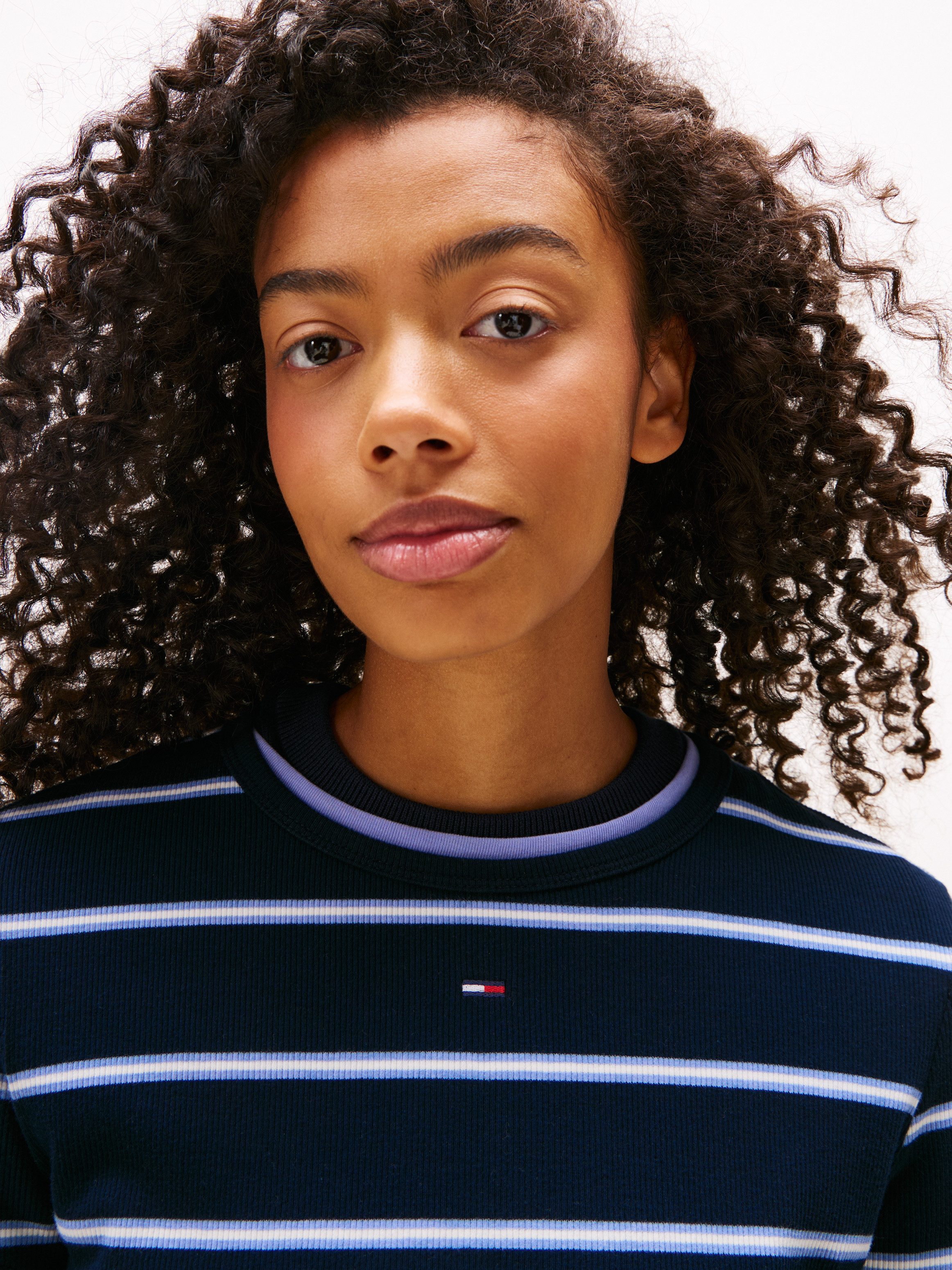 Tommy Jeans Kurzarmshirt TJW SLIM ESSENTIAL RIB SS EXT mit gerippter Strukt günstig online kaufen