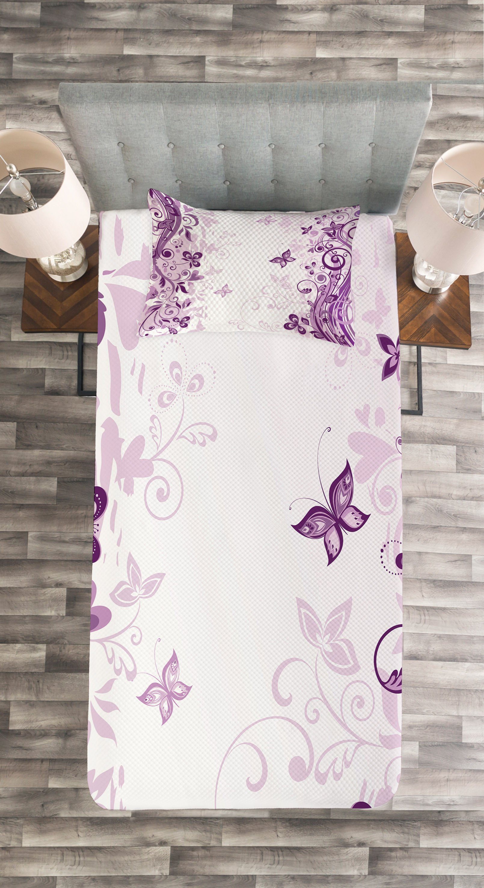 Tagesdecke Set mit Kissenbezügen Abakuhaus, Wilde Violett Blumen Wirbelnde Waschbar