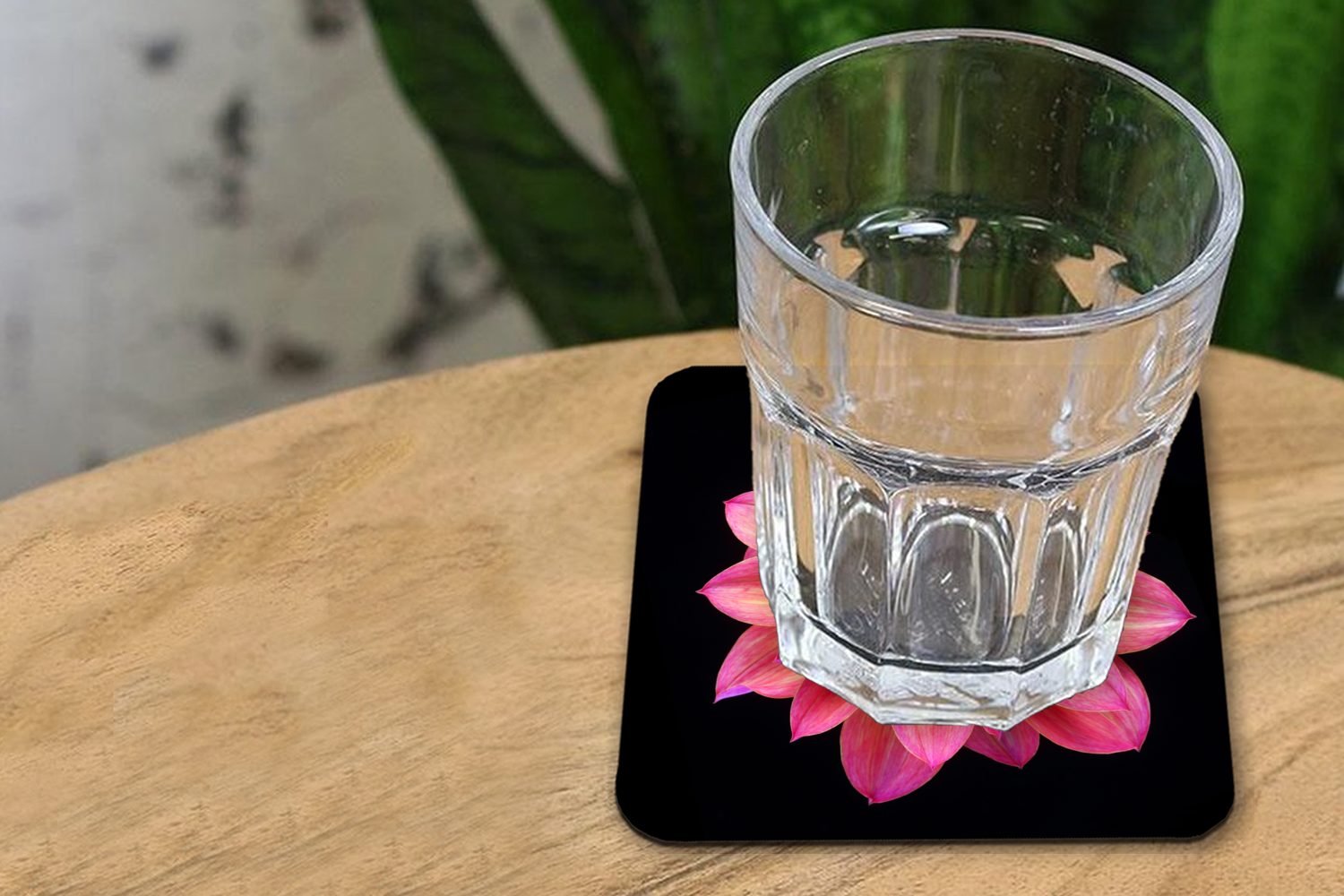 der Dahlienblüte Gläser, auf schwarzem, Zubehör MuchoWow 6-tlg., Tischuntersetzer, für Eine Nahaufnahme Korkuntersetzer, Glasuntersetzer, mehrfarbigen Untersetzer, Tasse Glasuntersetzer