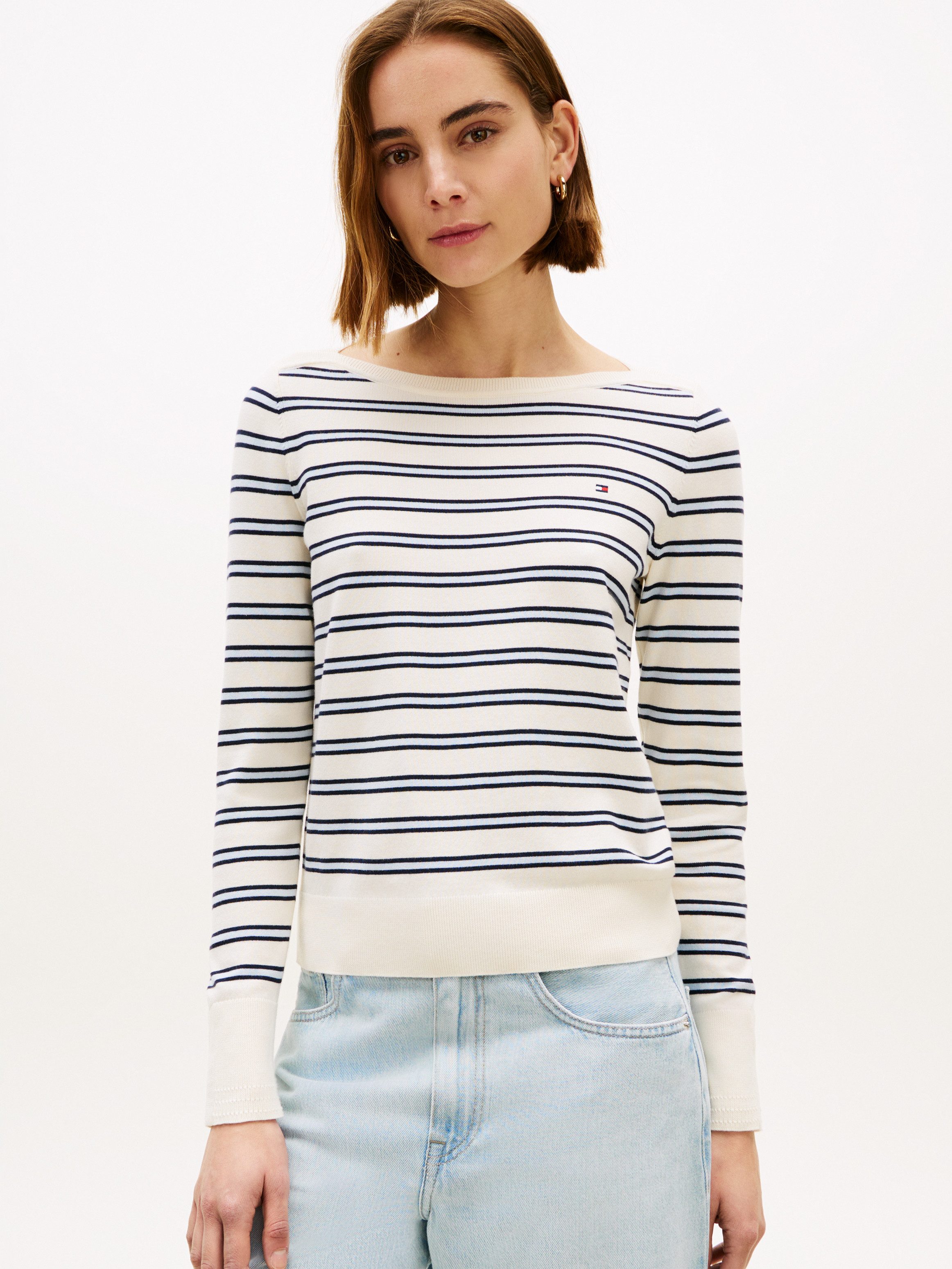 Tommy Hilfiger Strickpullover CO JERSEY STITCH BOAT-NECK SWEATER mit Tommy Hilfiger Logo-Flag am Ärmel, Regular Fit