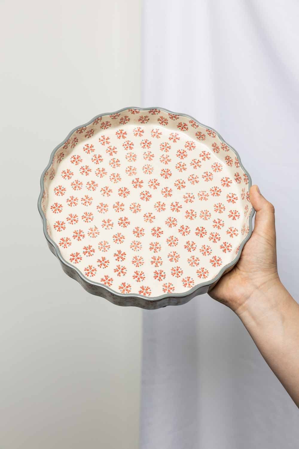 Tranquillo Quicheform Ø27x4 cm aus Steinzeug RETRO rot spülmaschinengeeignet handgestempelt, (Einzelartikel), Runde Backform im Retro-Design und mikrowellengeei – Bild 4 von 5
