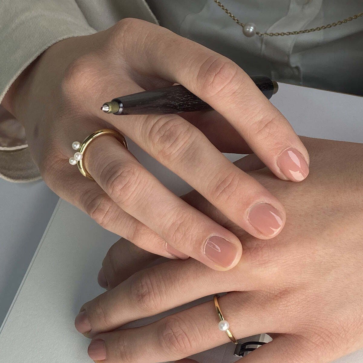 M&M Fingerring Ring mit Perle klein ... M&M Fingerring Ring mit Perle klein ...