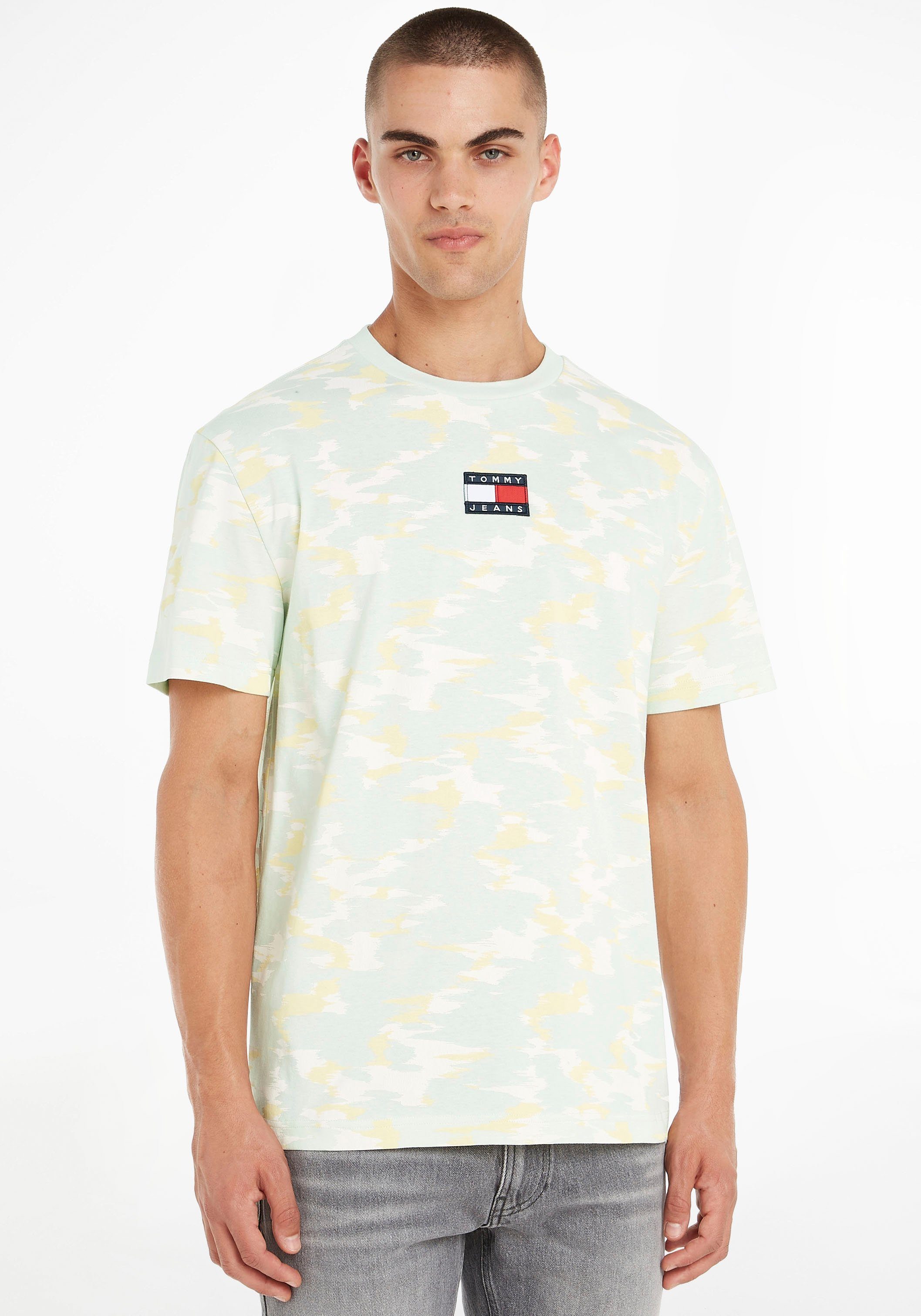 Tommy Jeans T-Shirt TJM CLSC CAMO AOP TEE mit Muster