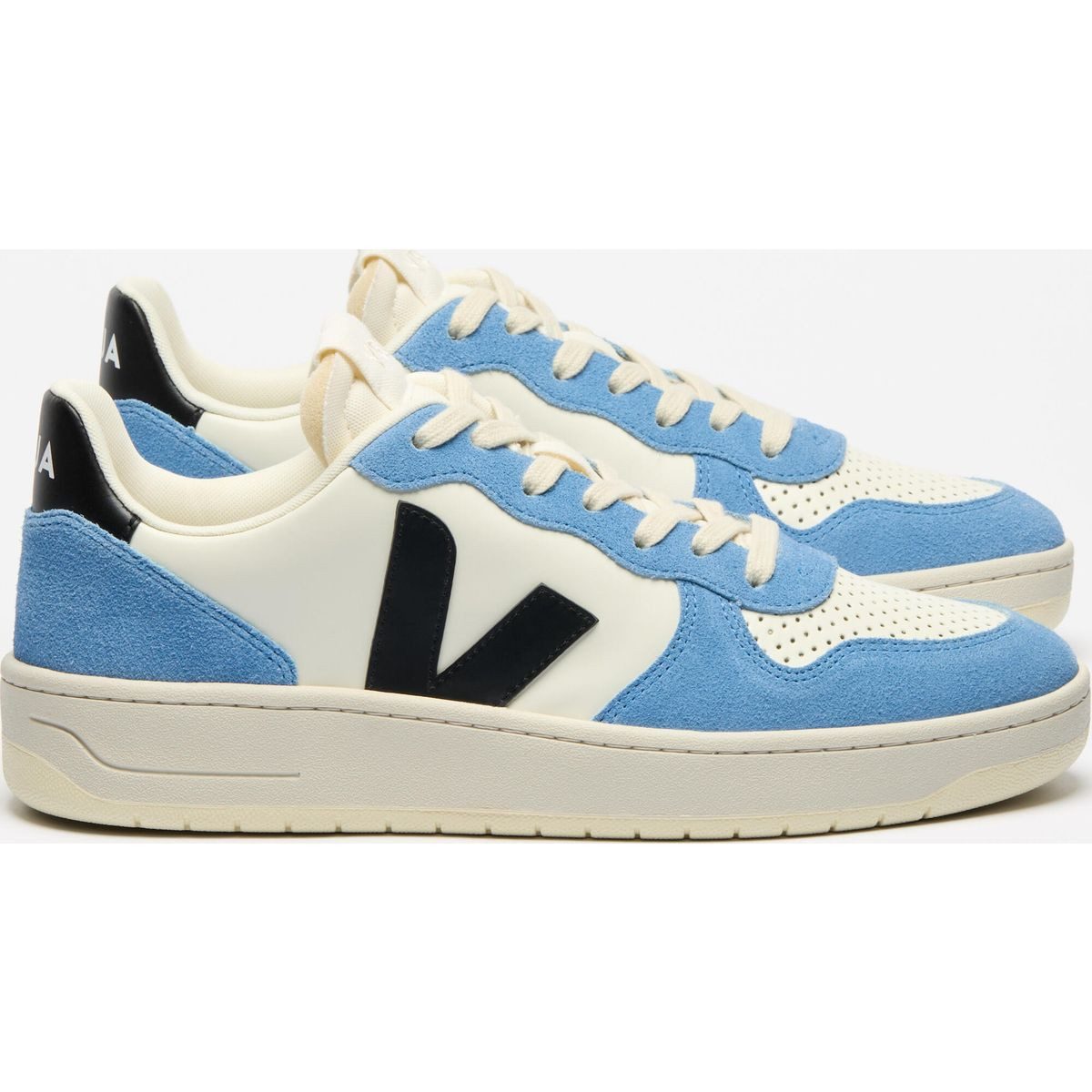 VEJA V-10 Leather Women Outdoorschuh Stilvoller Sneaker aus nachhaltigen Materialien für urbanen Alltag