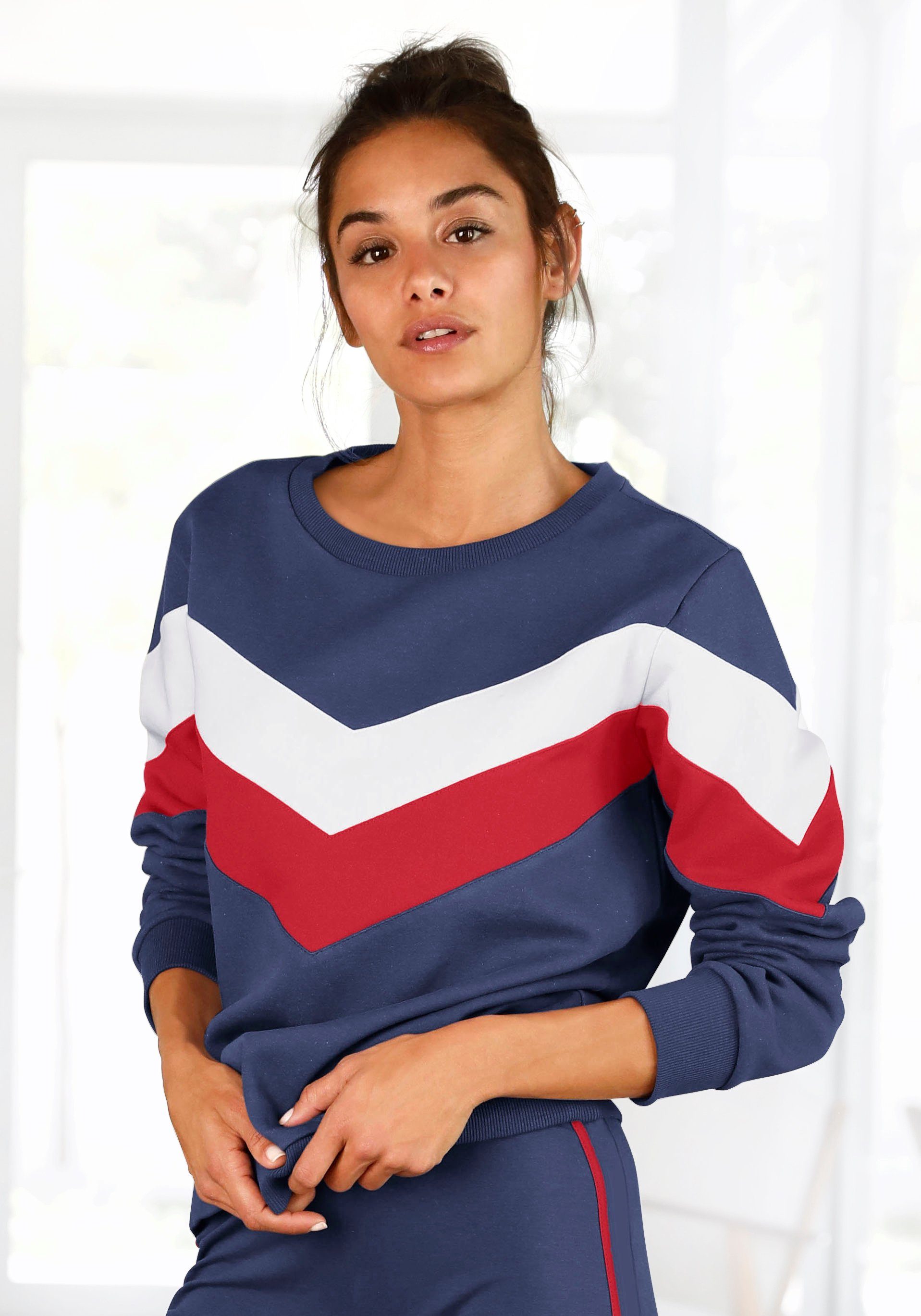 H.I.S Sweatshirt mit Kontraststreifen an Vorderseite und Ärmeln, Loungeanzug marine-rot-weiß