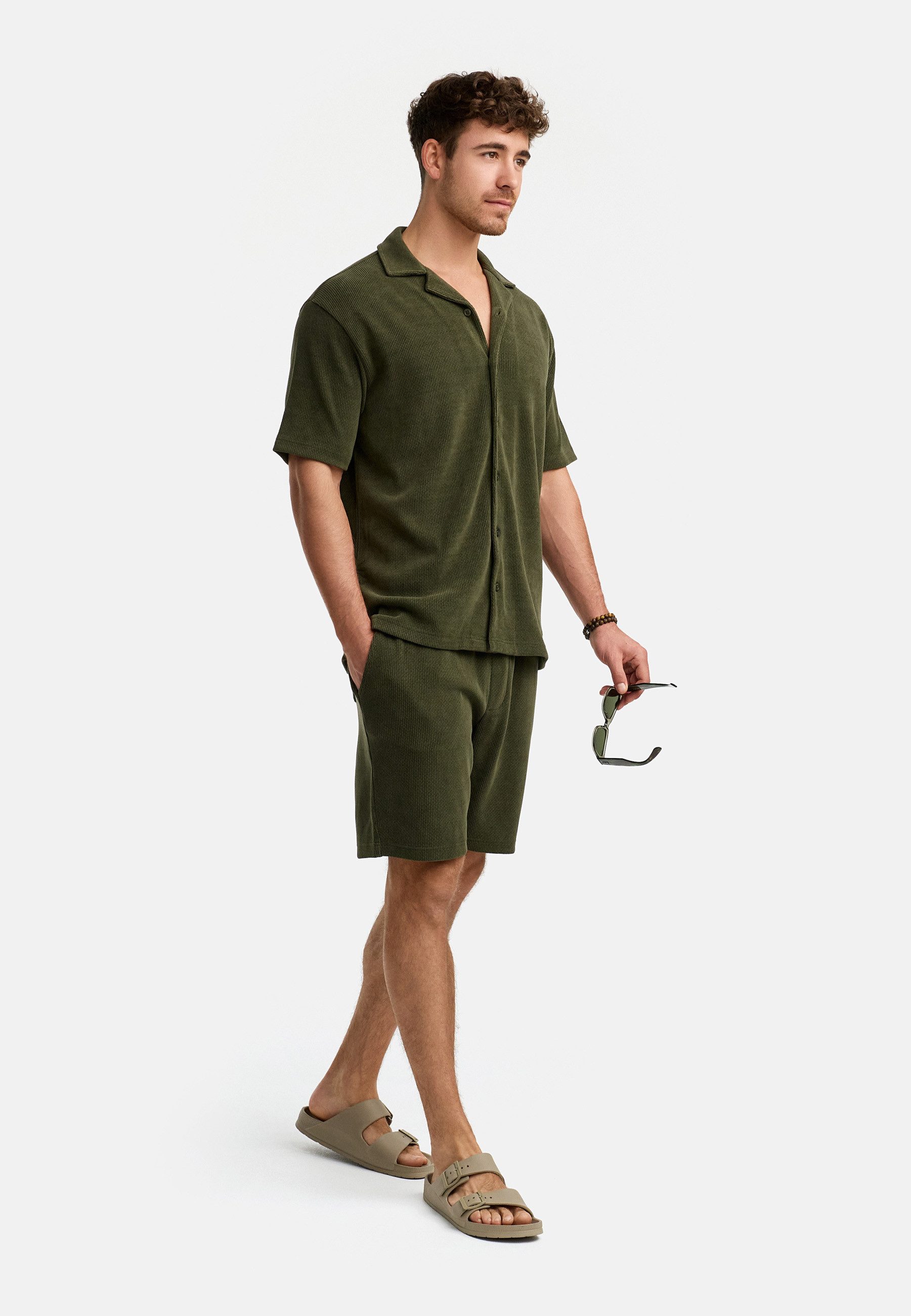 Indicode Freizeitanzug Herren INZandro Shirt Herrenshorts Set (Set), mit strukturierter Stoffqualität für eine besondere Haptik