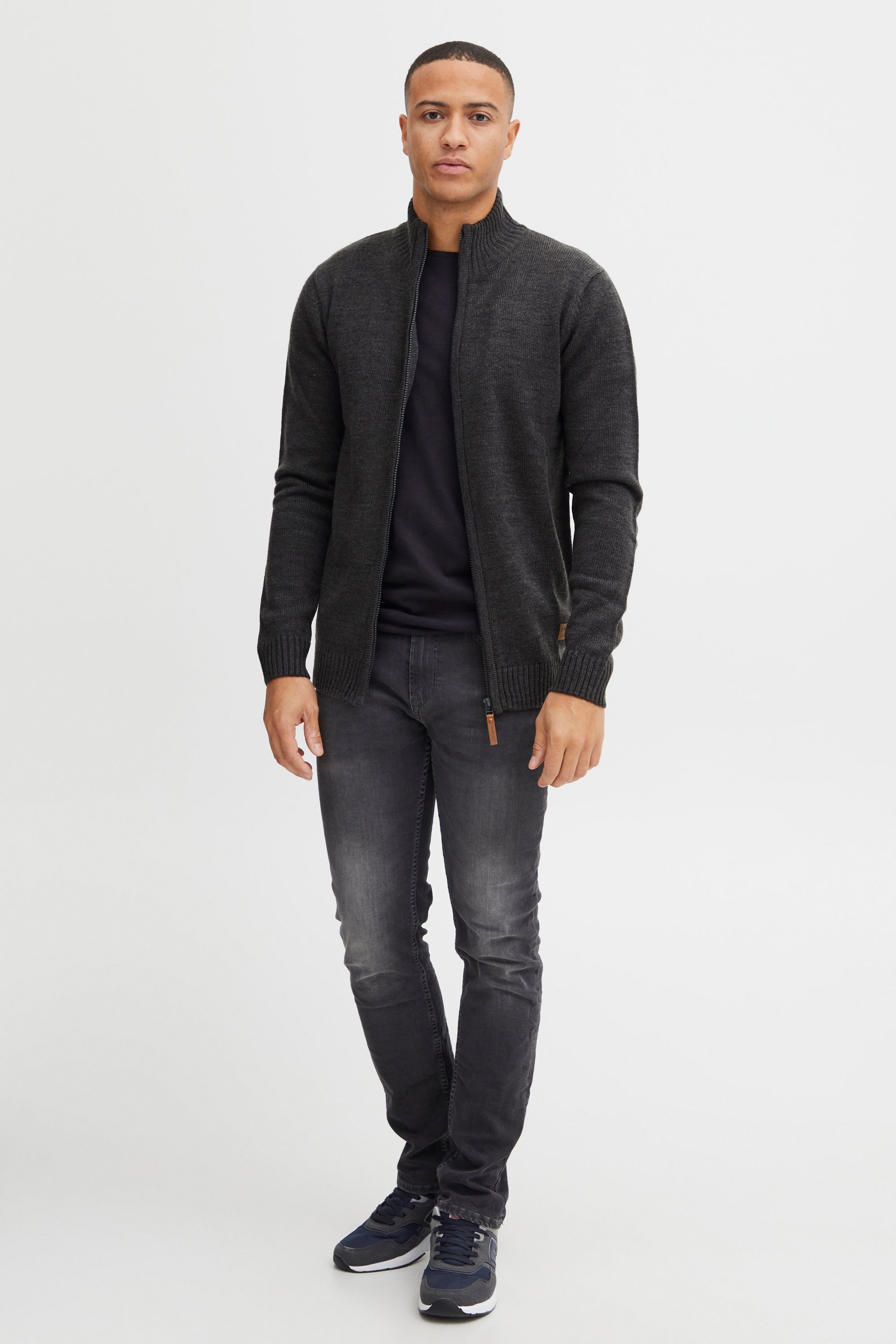 11 Project Strickjacke PRNoldi Feinstrickjacke mit hochschließendem Kragen günstig online kaufen