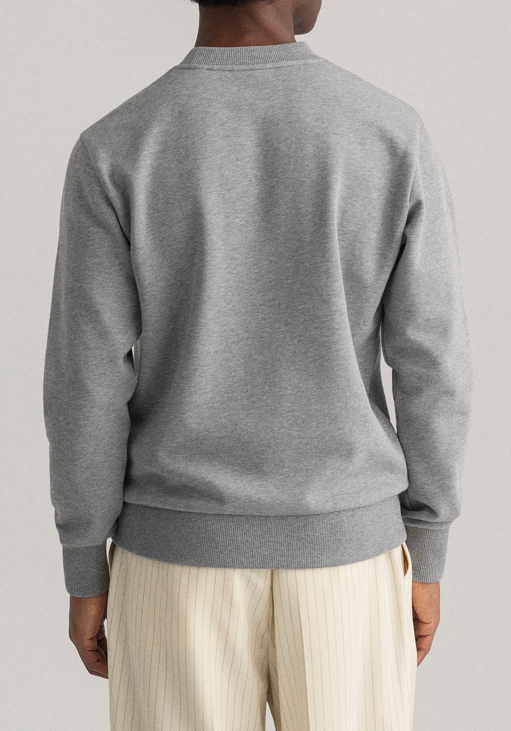 Gant Sweatshirt D1. TONAL ARCHIVE SHIELD C-NECK mit Logostickerei auf der B günstig online kaufen