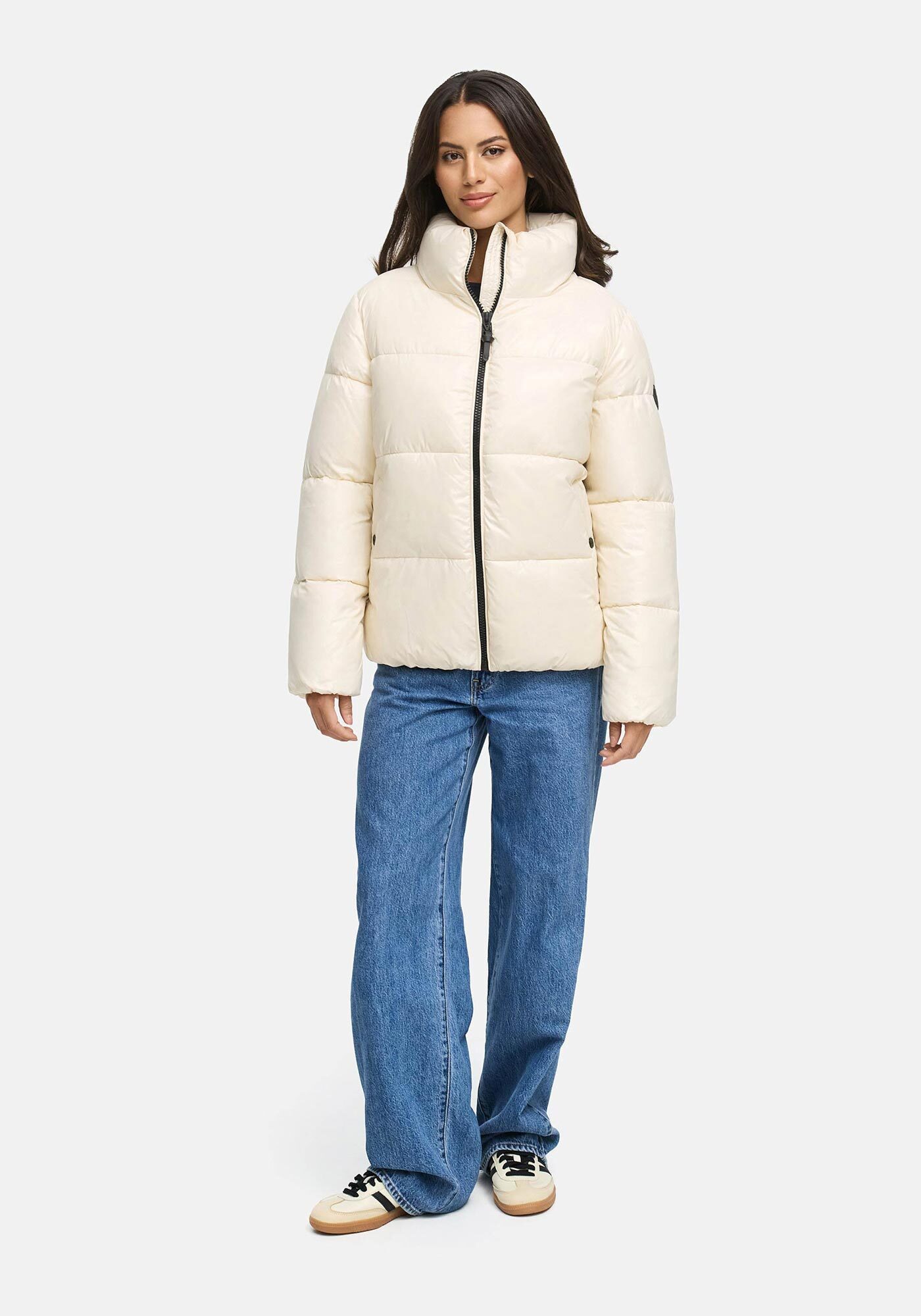 Marikoo Winterjacke Hazalee mit leicht gläzendem Obermaterial und hohem Kragen