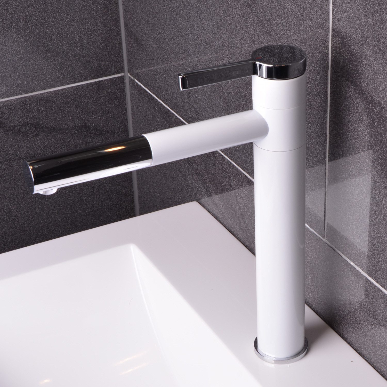 AQUADE Waschtischarmatur 1/2 Zoll Weiß Chrom für Waschbecken und Doppelwaschtische