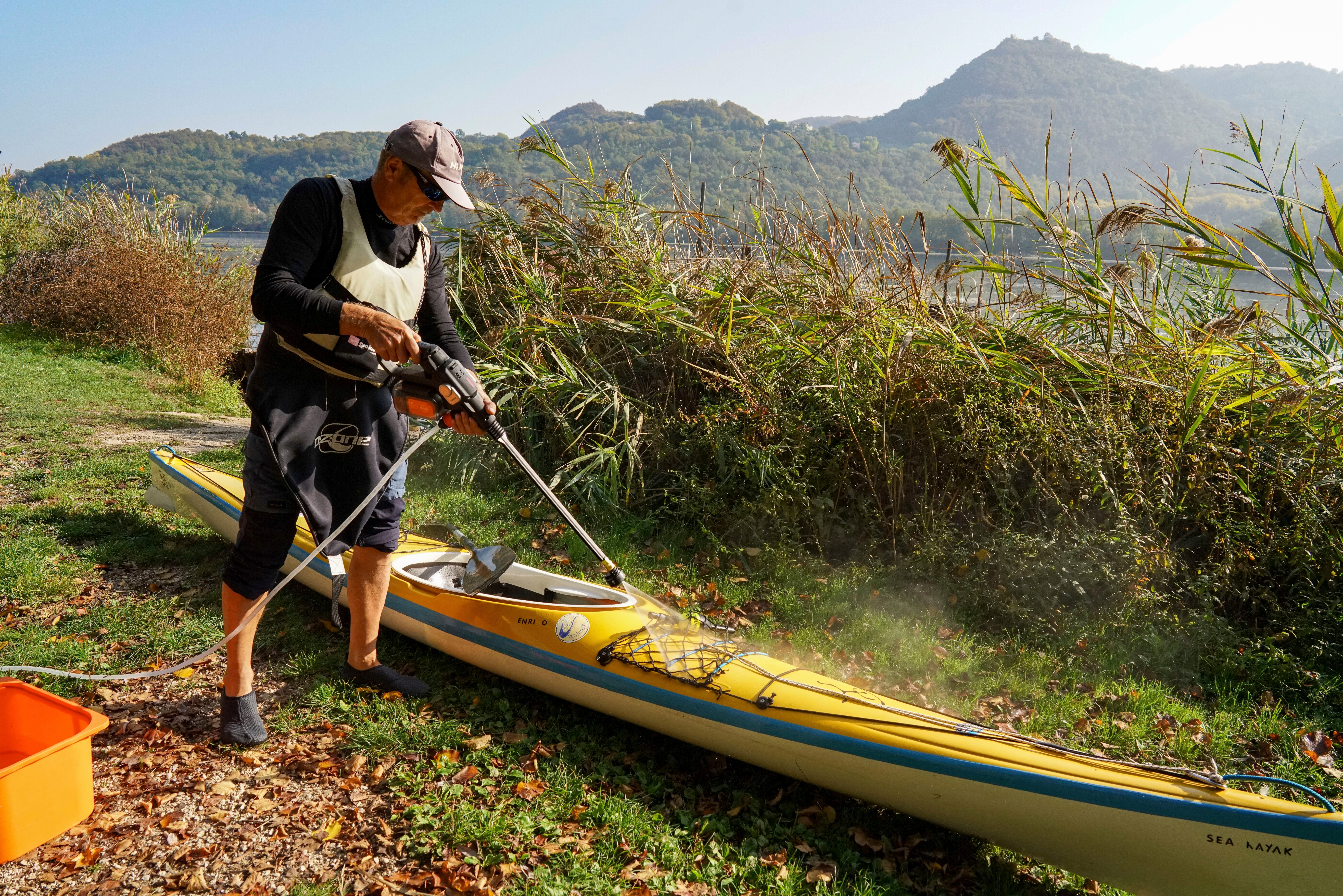 Worx Akku-Hochdruckreiniger WG633E Hydroshot, Druck max: 56 bar, Fördermenge max: 210 l/h, bürstenloser Motor, 5-in-1 Druckdüse, inkl. Akku und Ladegerät