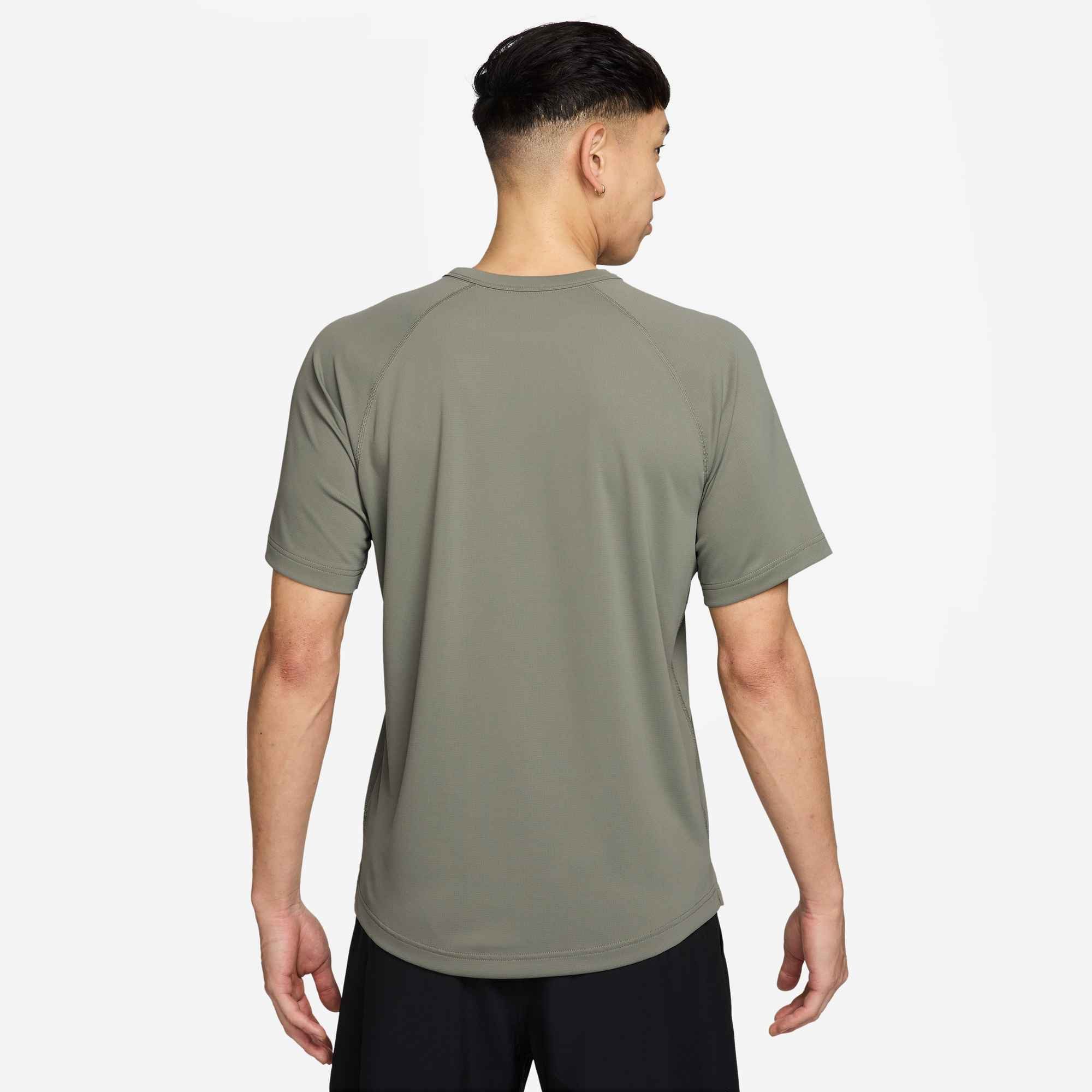 Nike Funktionsshirt M NK DF FLEX SS TOP mit Reißverschluss, normale Länge, gerader Abschluss