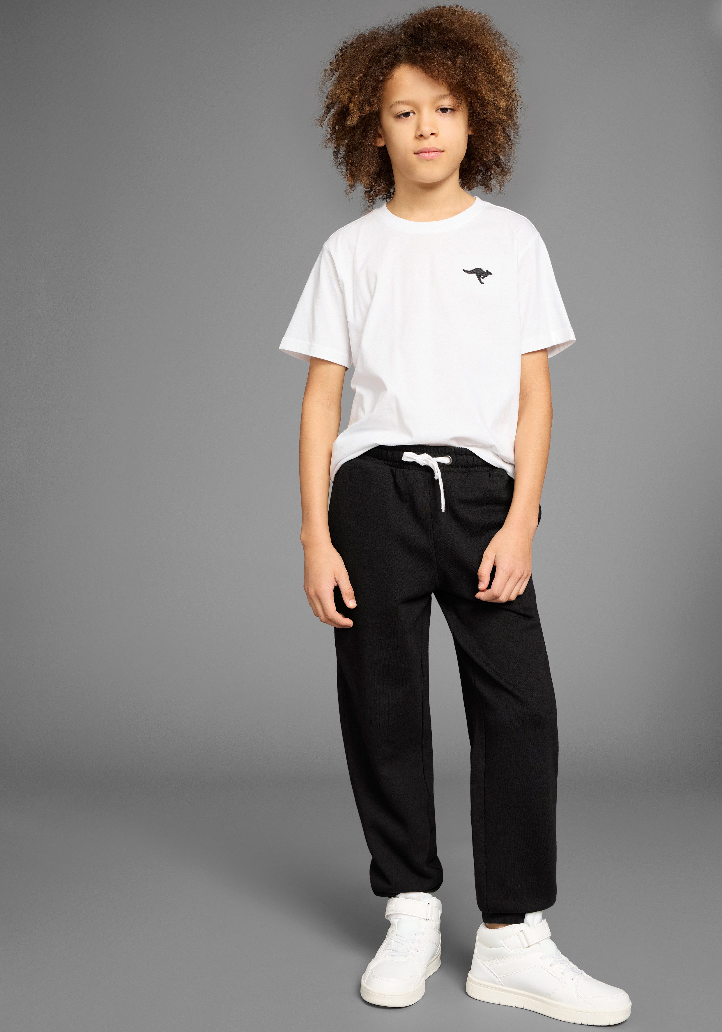 KangaROOS Sweathose Joggingshose mit Logo-Stickerei, lässige Sweathose