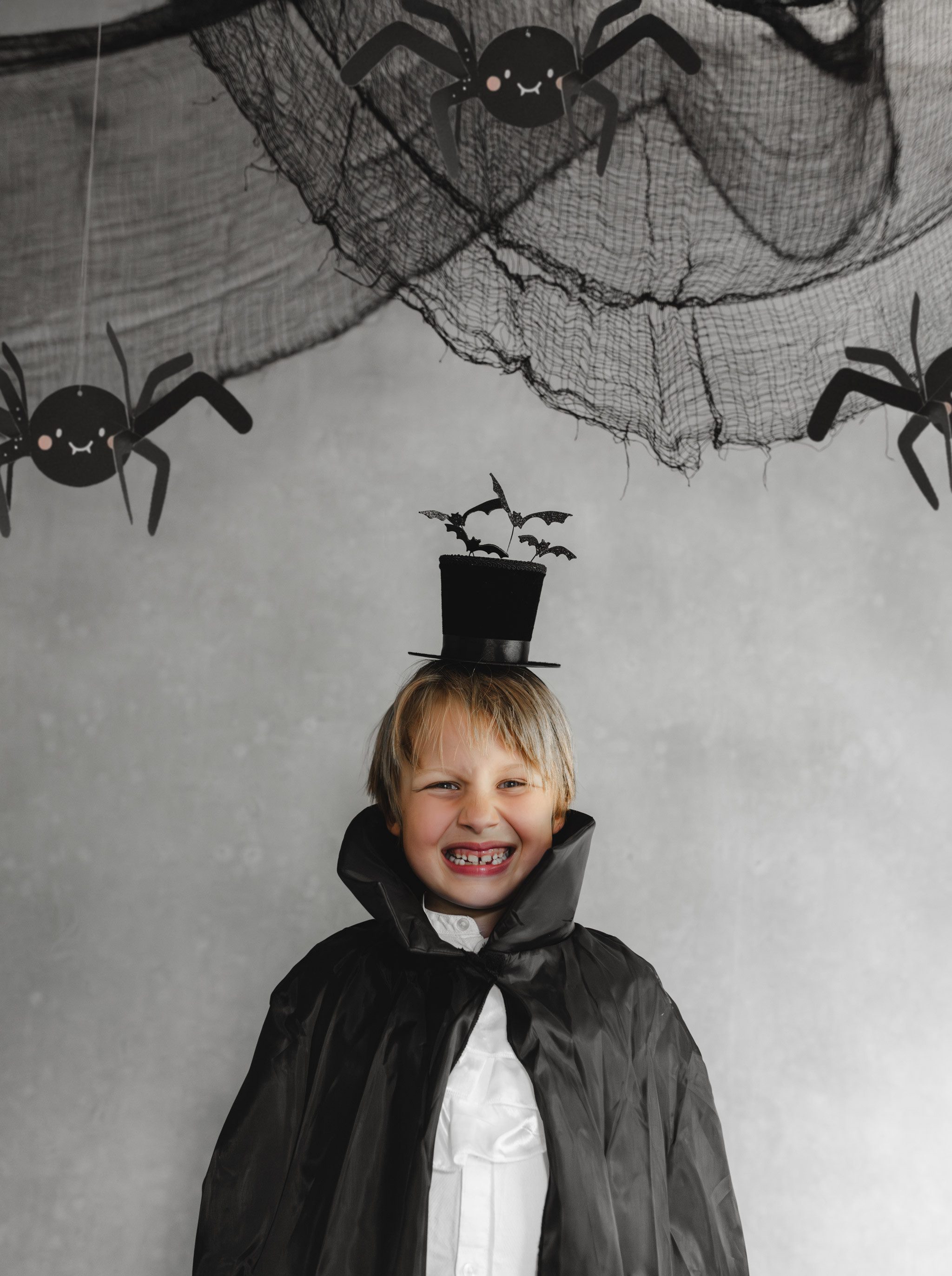 partydeco Haarreif, Haarreif Zylinder mit Fledermäusen 26x19cm 1 Stück Schwarz