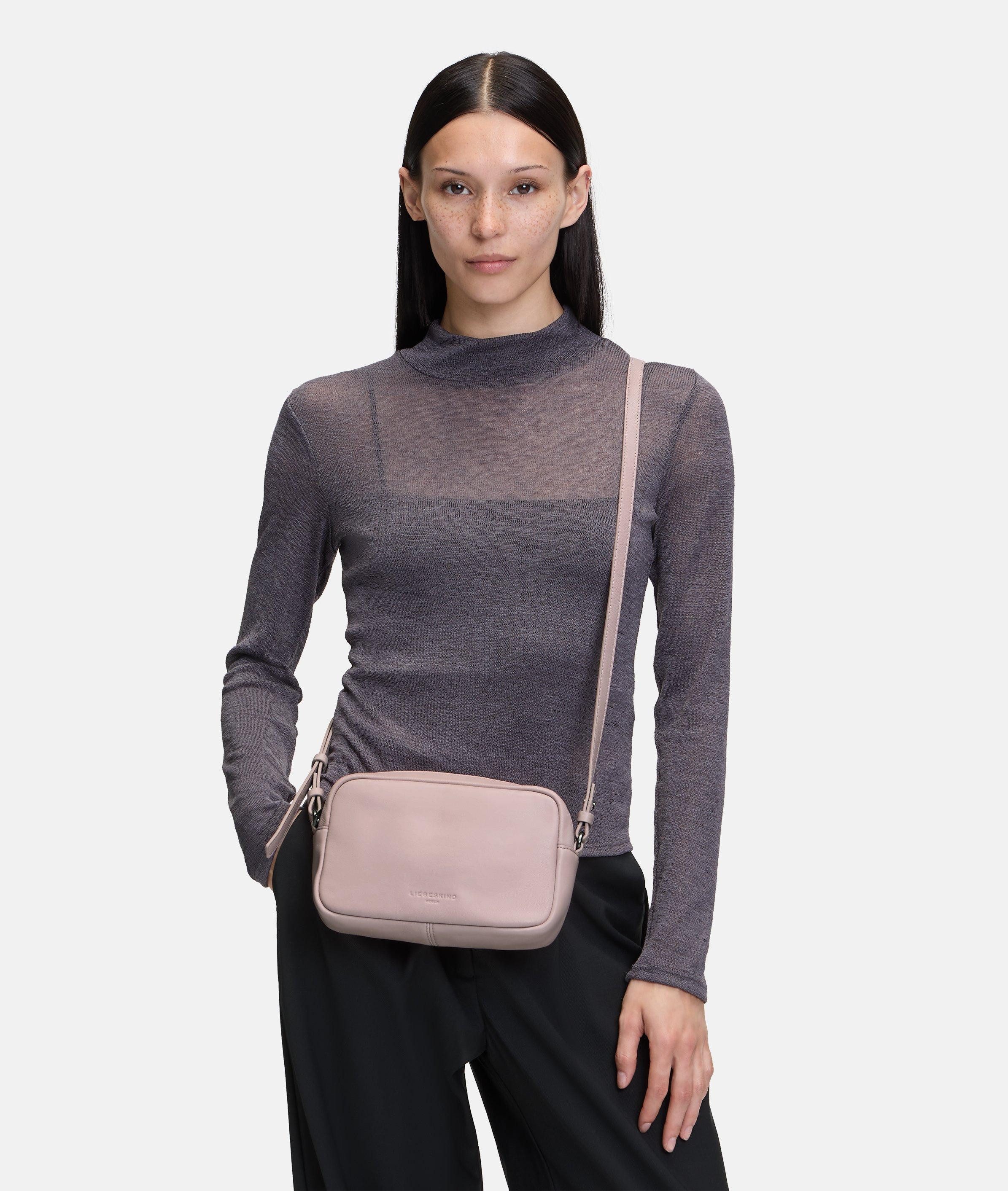 Liebeskind Berlin Umhängetasche Ella Camera-Bag S, Kleine Camera Bag aus weichem Leder